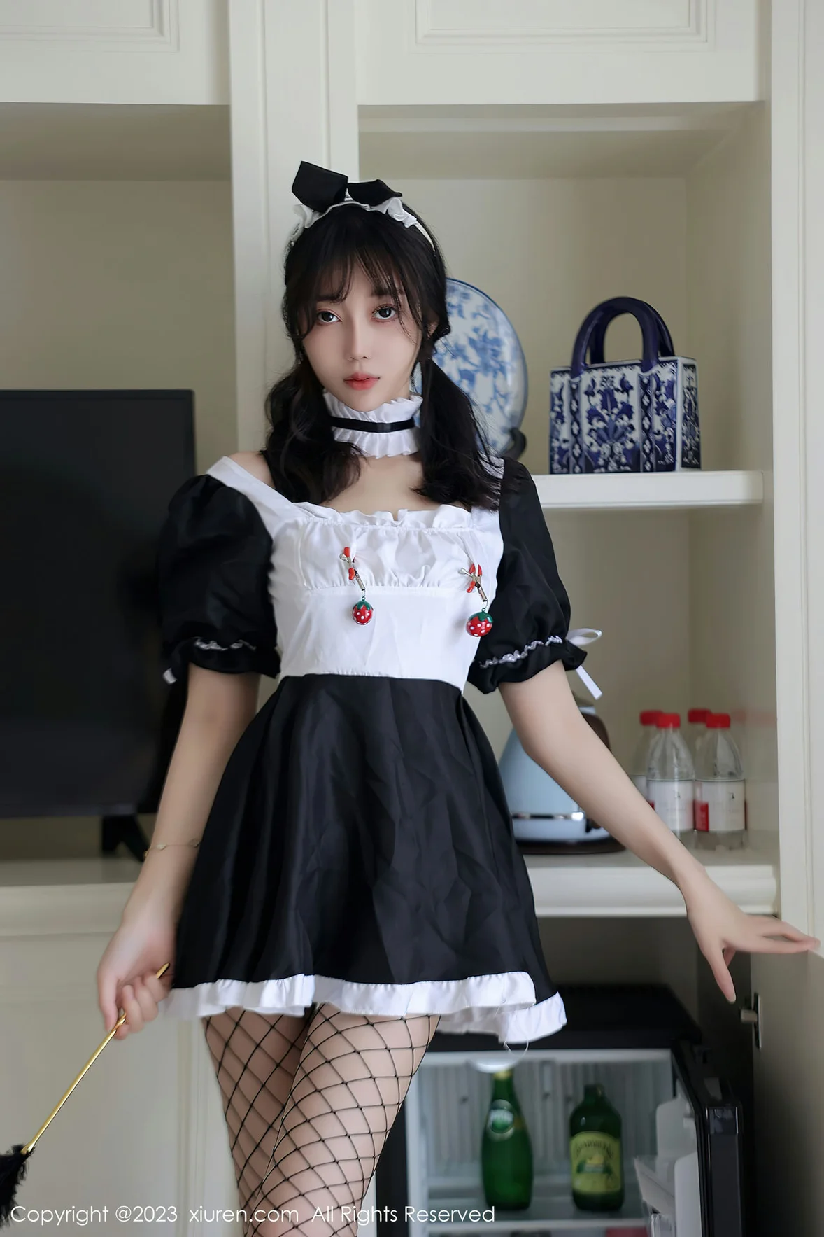 578047 1