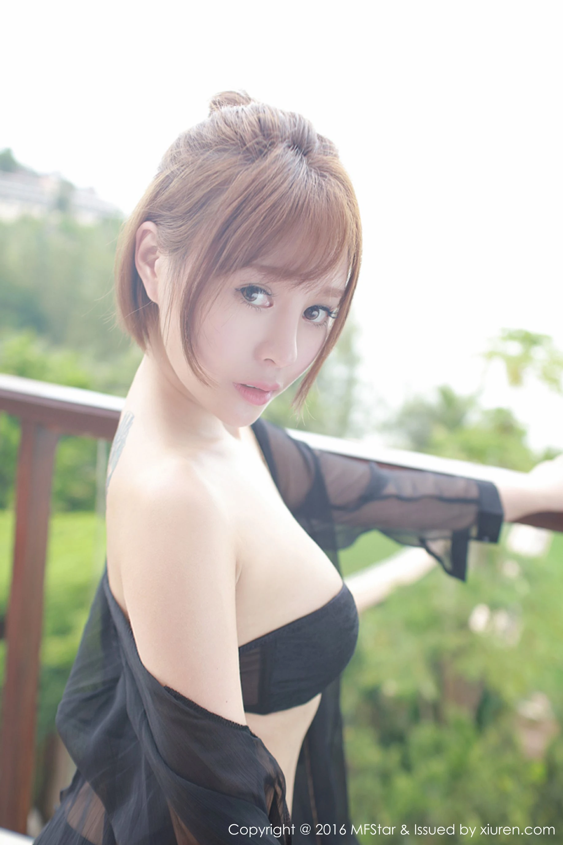夏日限定校花優雅寫真集 - 夜景活力瞬間捕捉典藏 - 3