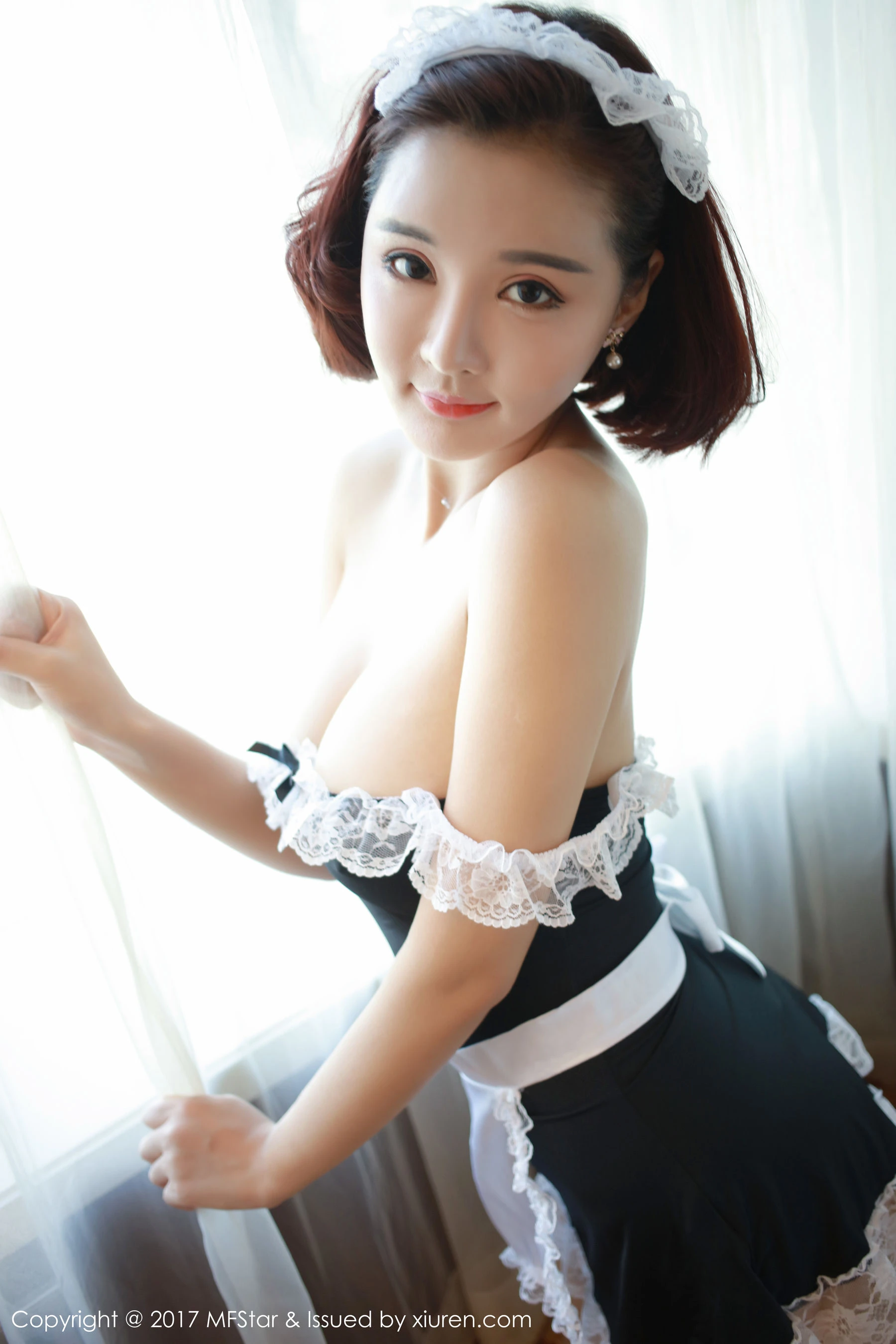 模特時尚戶外寫真 - 夏季自信風格展現珍藏 - 17