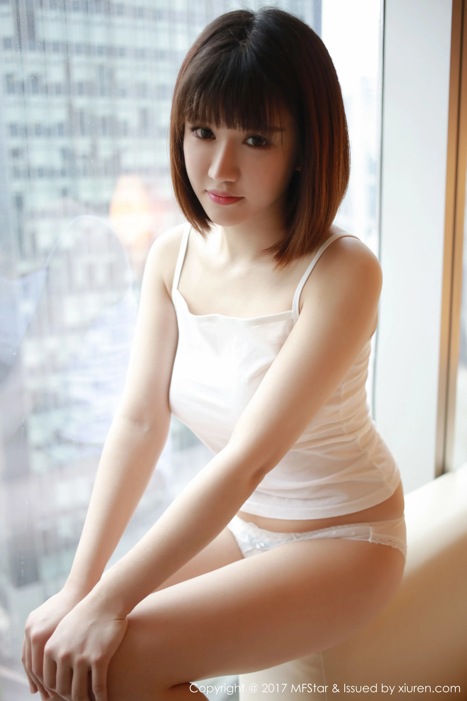 苗慄夜晚空姐美照 – 時尚魅力山景實錄限量 - 11