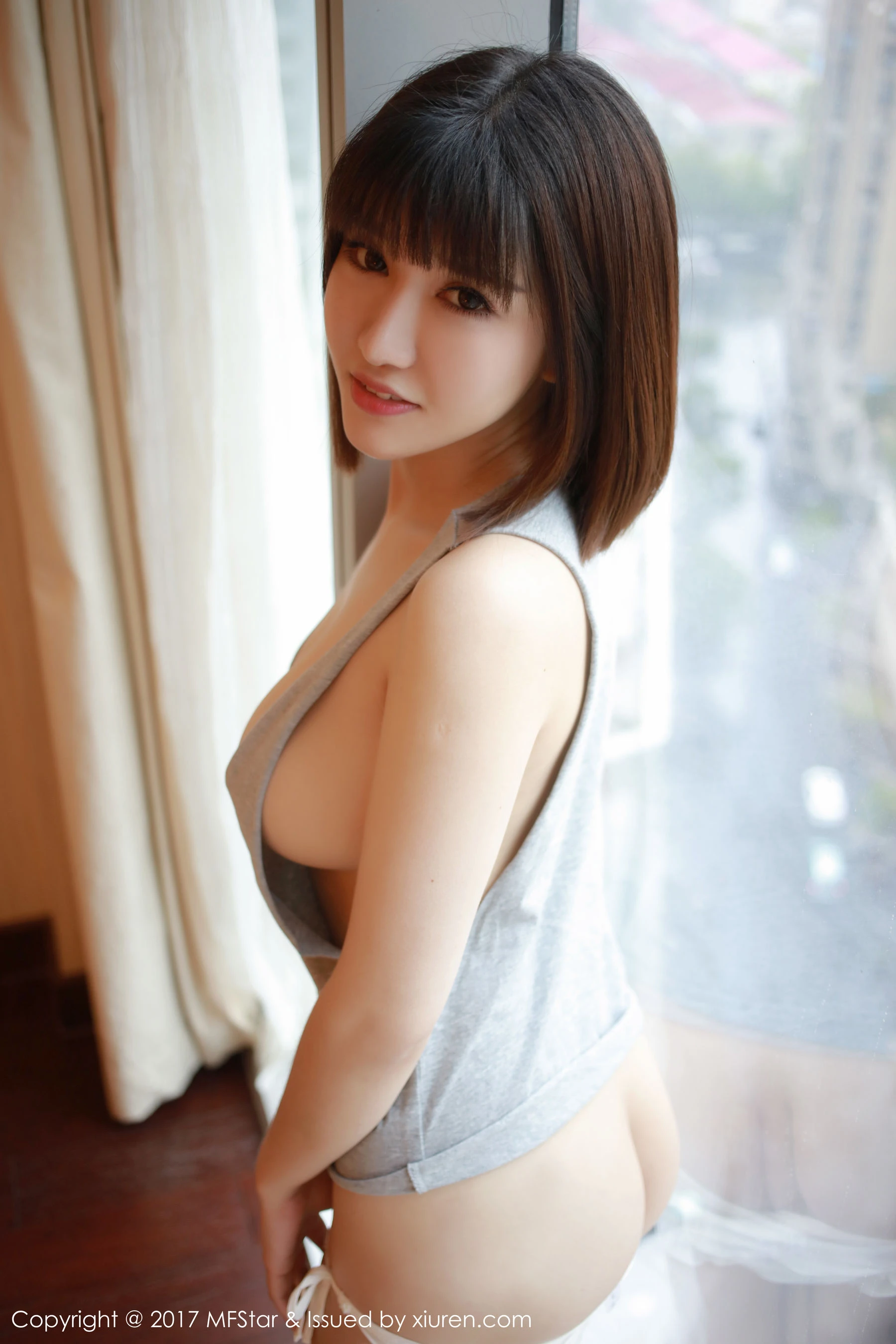 苗慄夜晚空姐美照 – 時尚魅力山景實錄限量 - 35