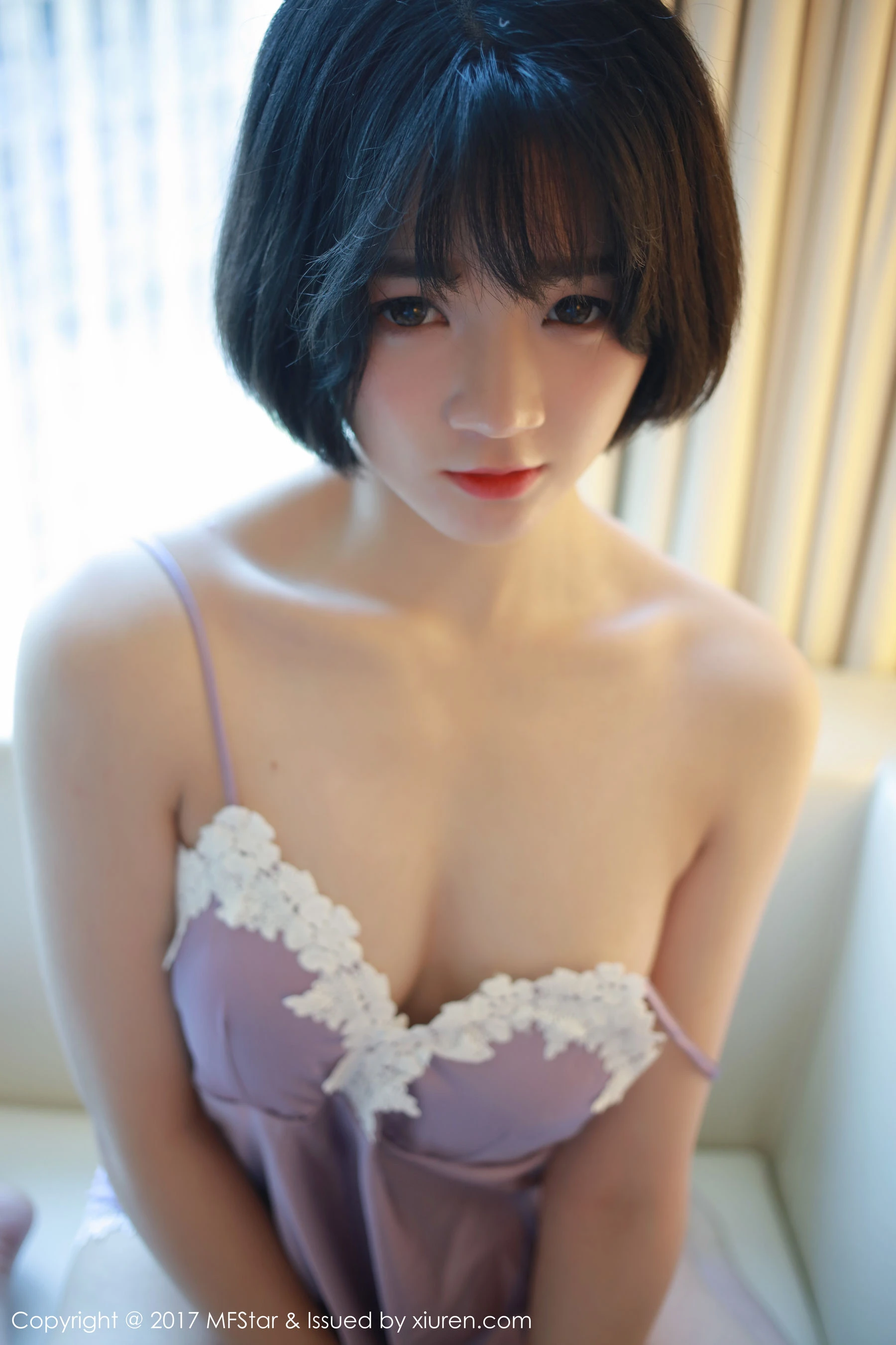 校花清純街拍寫真 - 夏日神秘風格展現珍藏 - 36