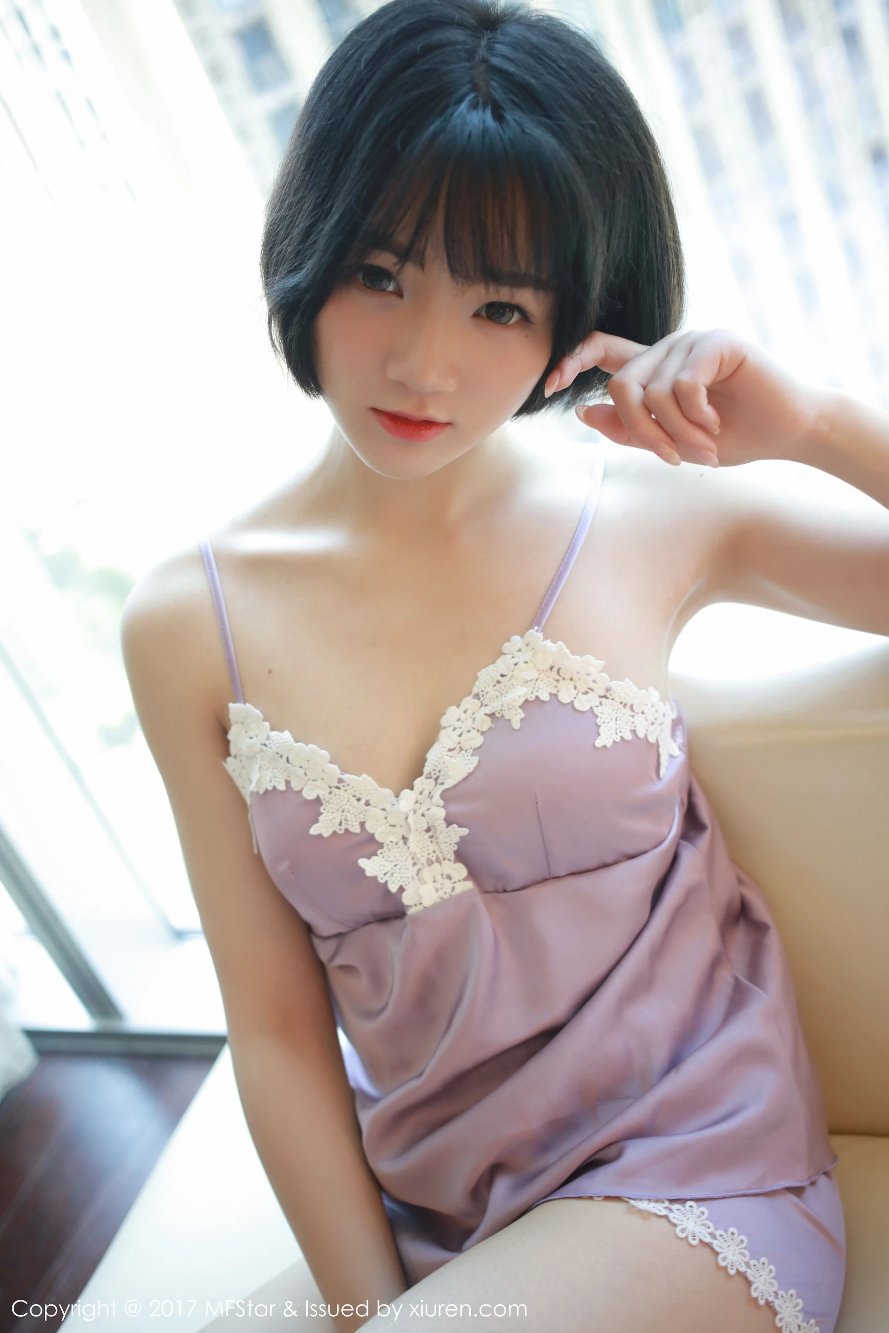 校花清純街拍寫真 - 夏日神秘風格展現珍藏 - 4