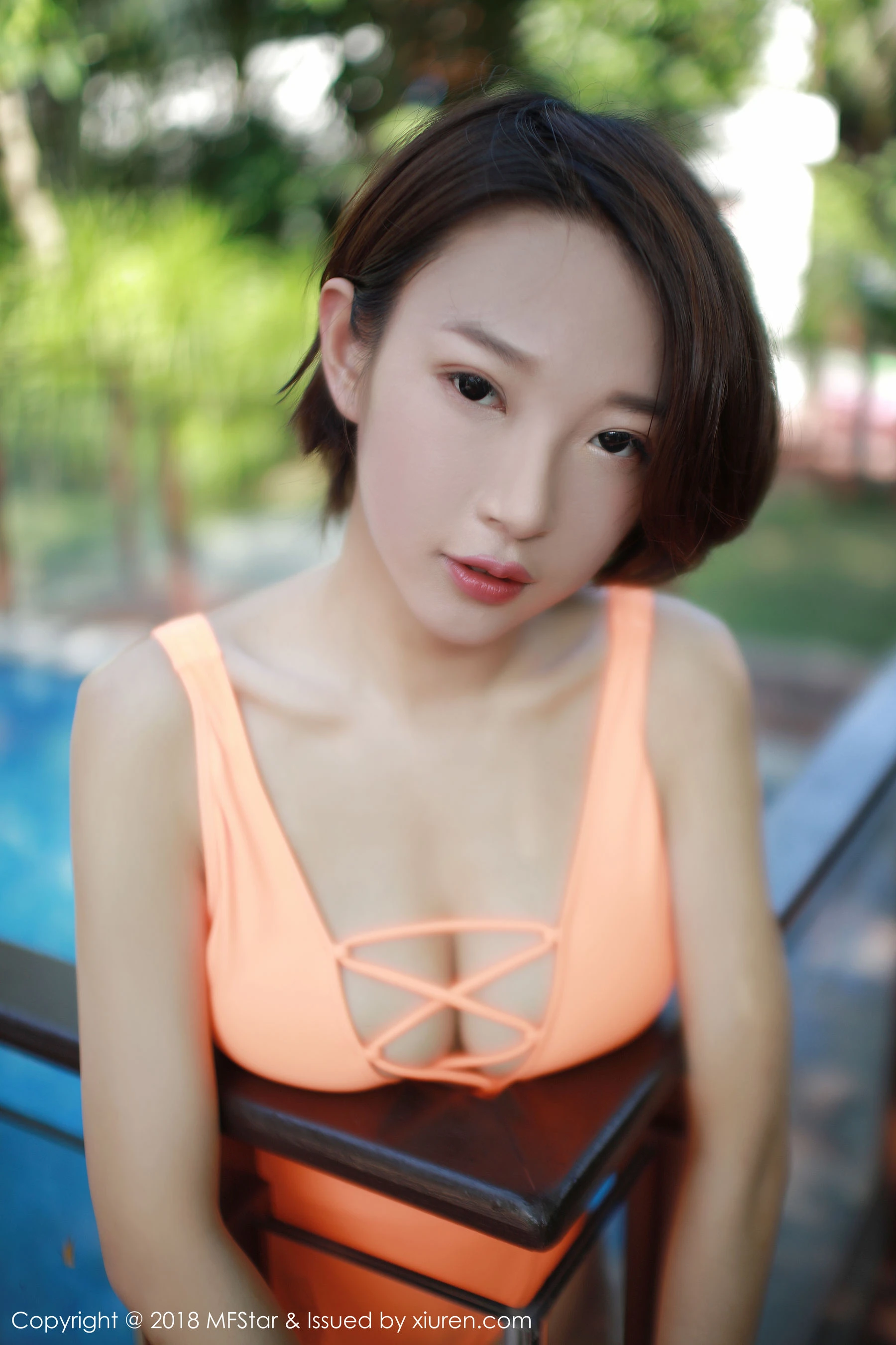 黃昏彰化護士寫真精選 - 甜美攝影棚俏皮完美融合限量 - 25