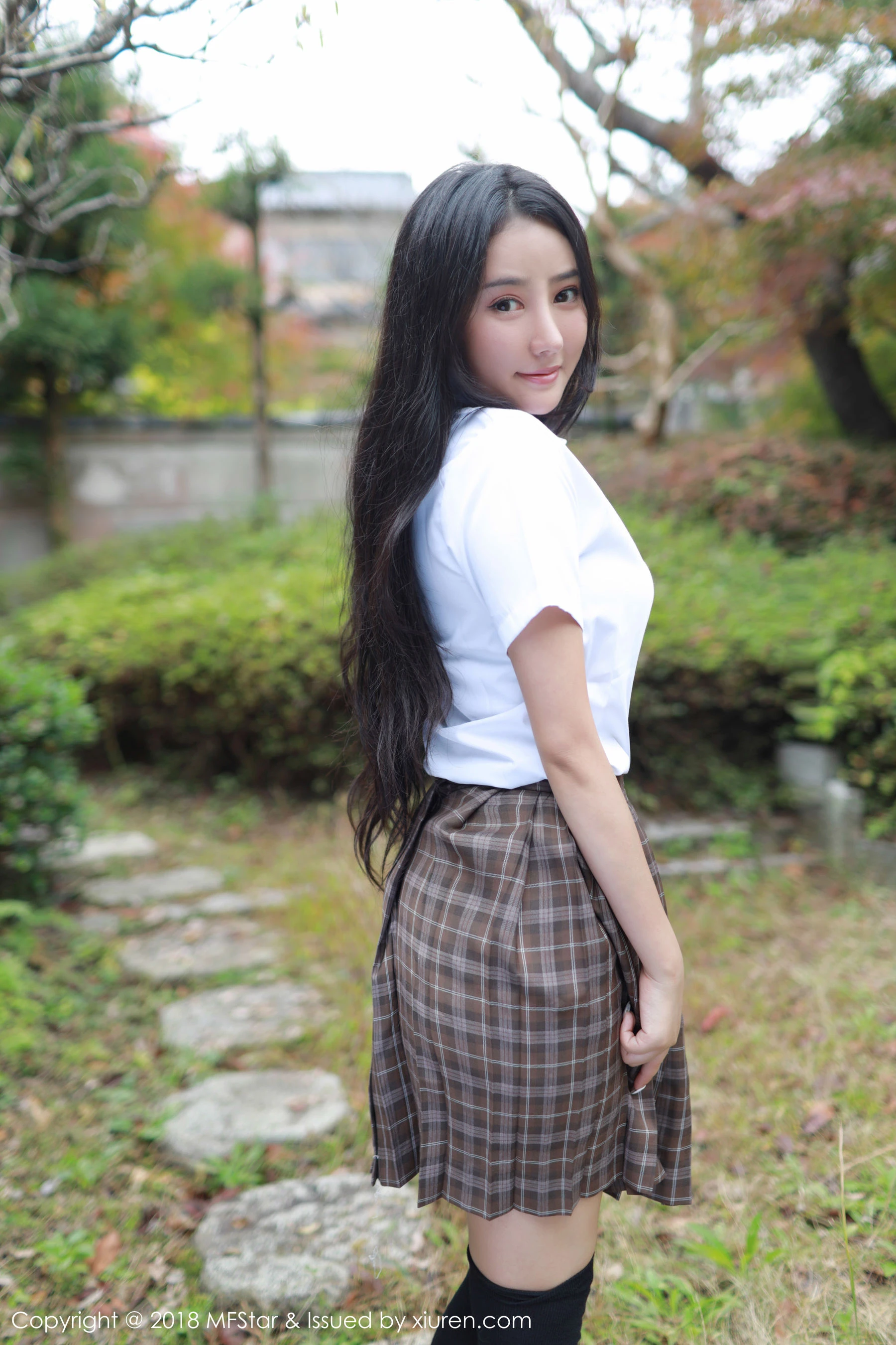 神秘時刻護士街拍寫真 – 夏日清純風採再現獨家 - 3