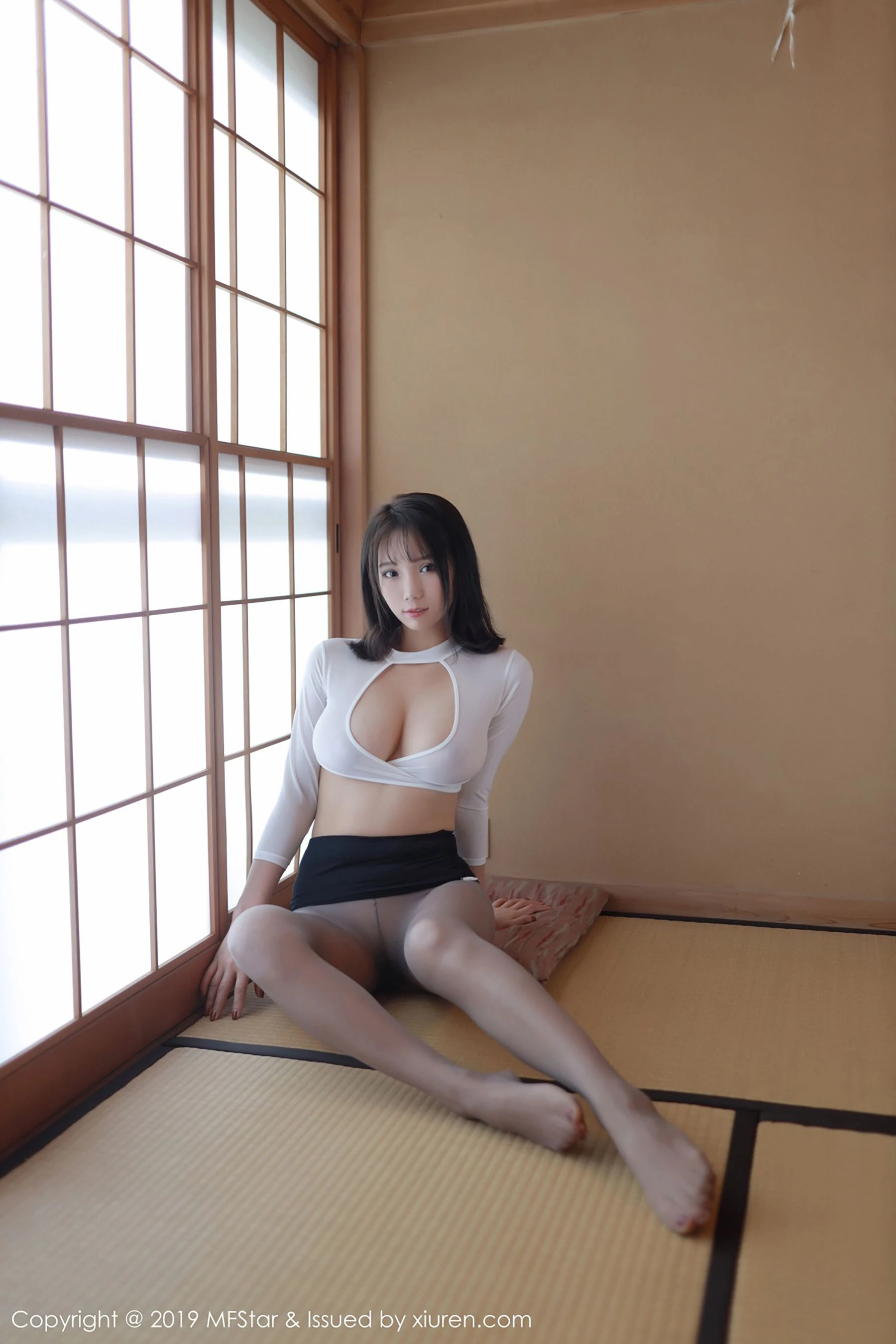 優雅時刻護士自然光寫真 – 春季性感風採再現限量 - 21