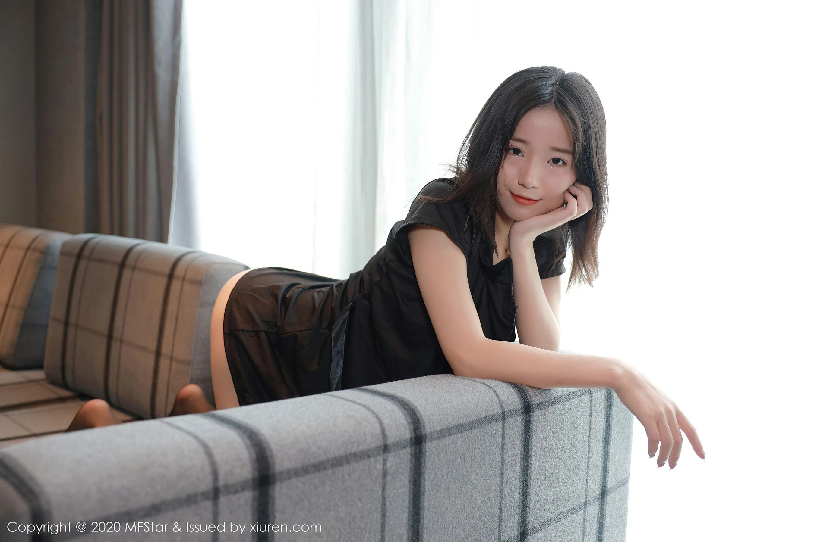 苗慄正午DJ美照 – 甜美魅力私房實錄限量 - 60