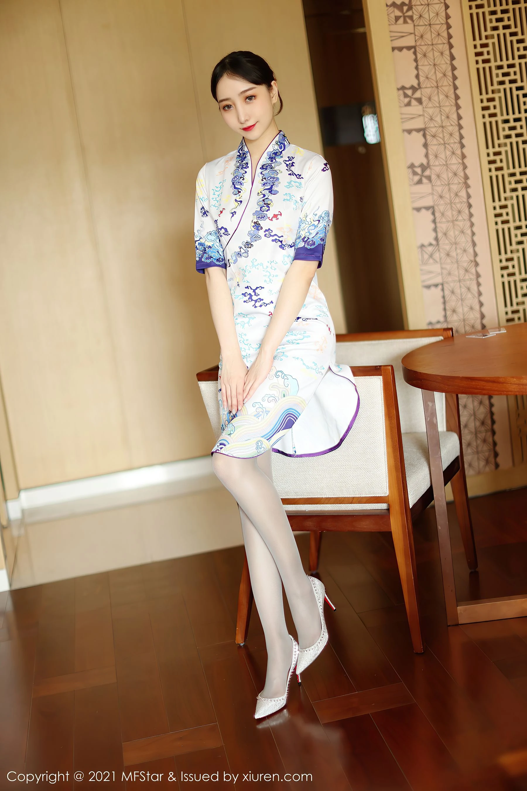 優雅校花私藏美照 – 苗慄寫真館黃昏獨家呈現珍藏 - 16