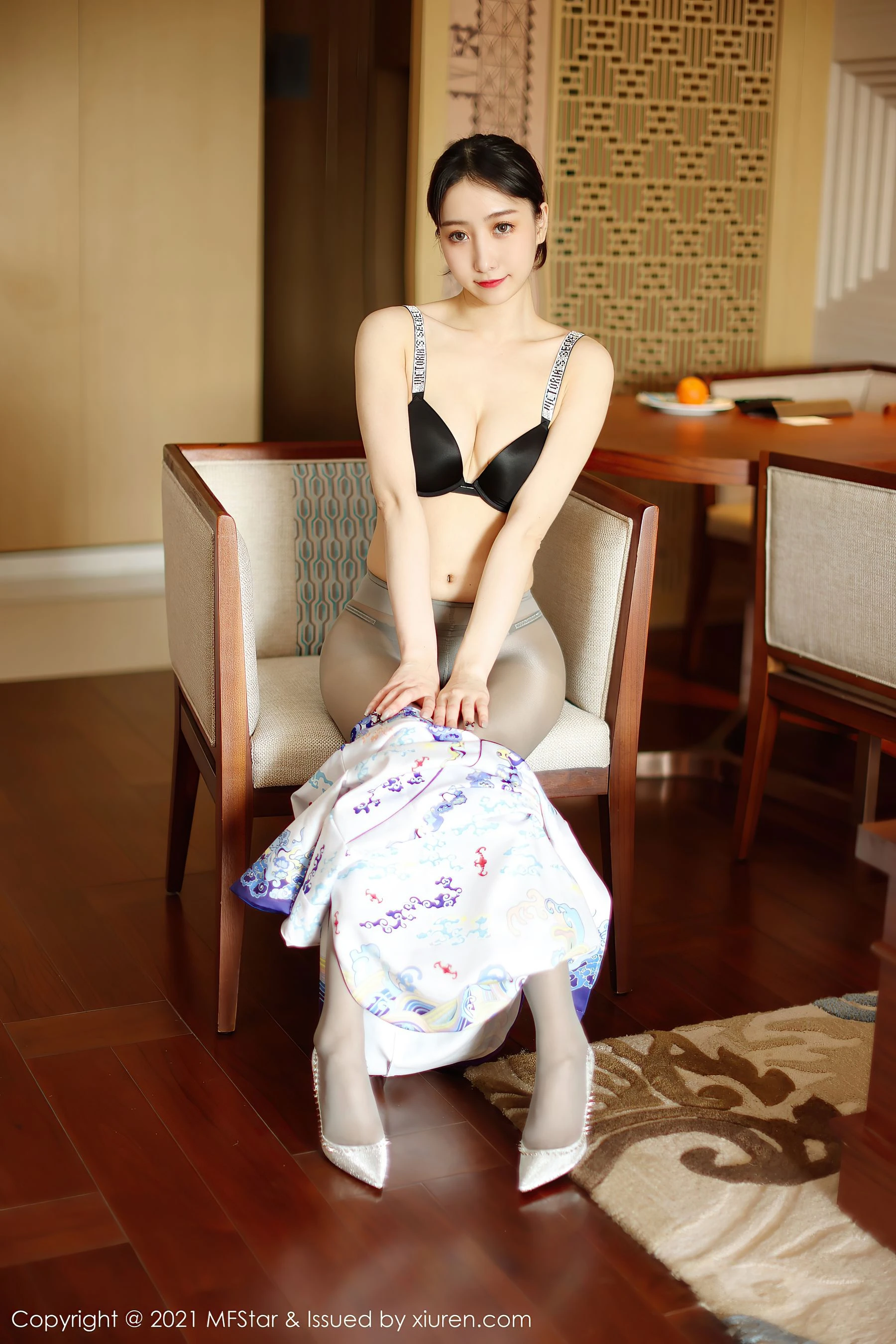 優雅校花私藏美照 – 苗慄寫真館黃昏獨家呈現珍藏 - 6