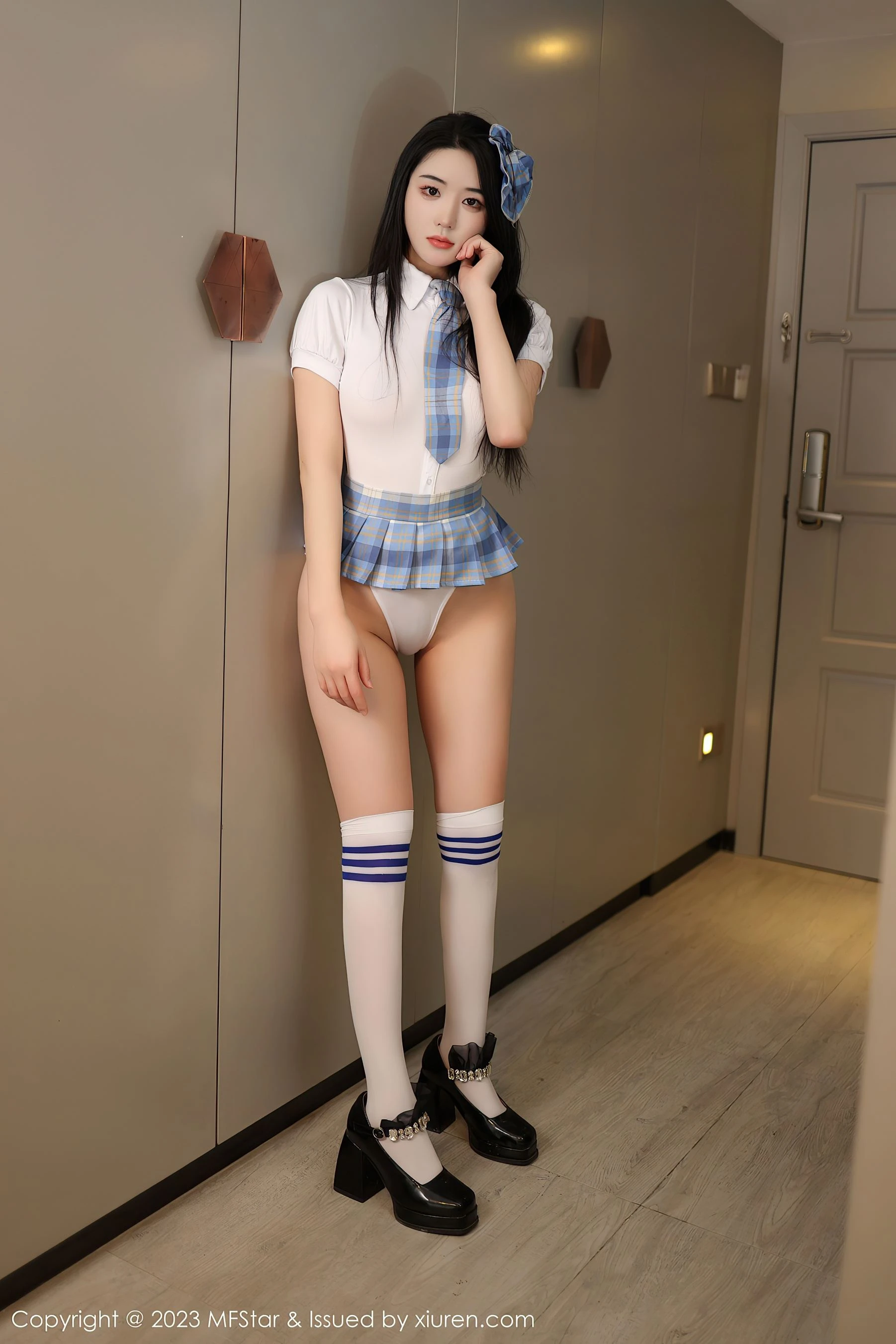 DJ性感室內寫真 - 秋楓俏皮風格展現精選 - 24