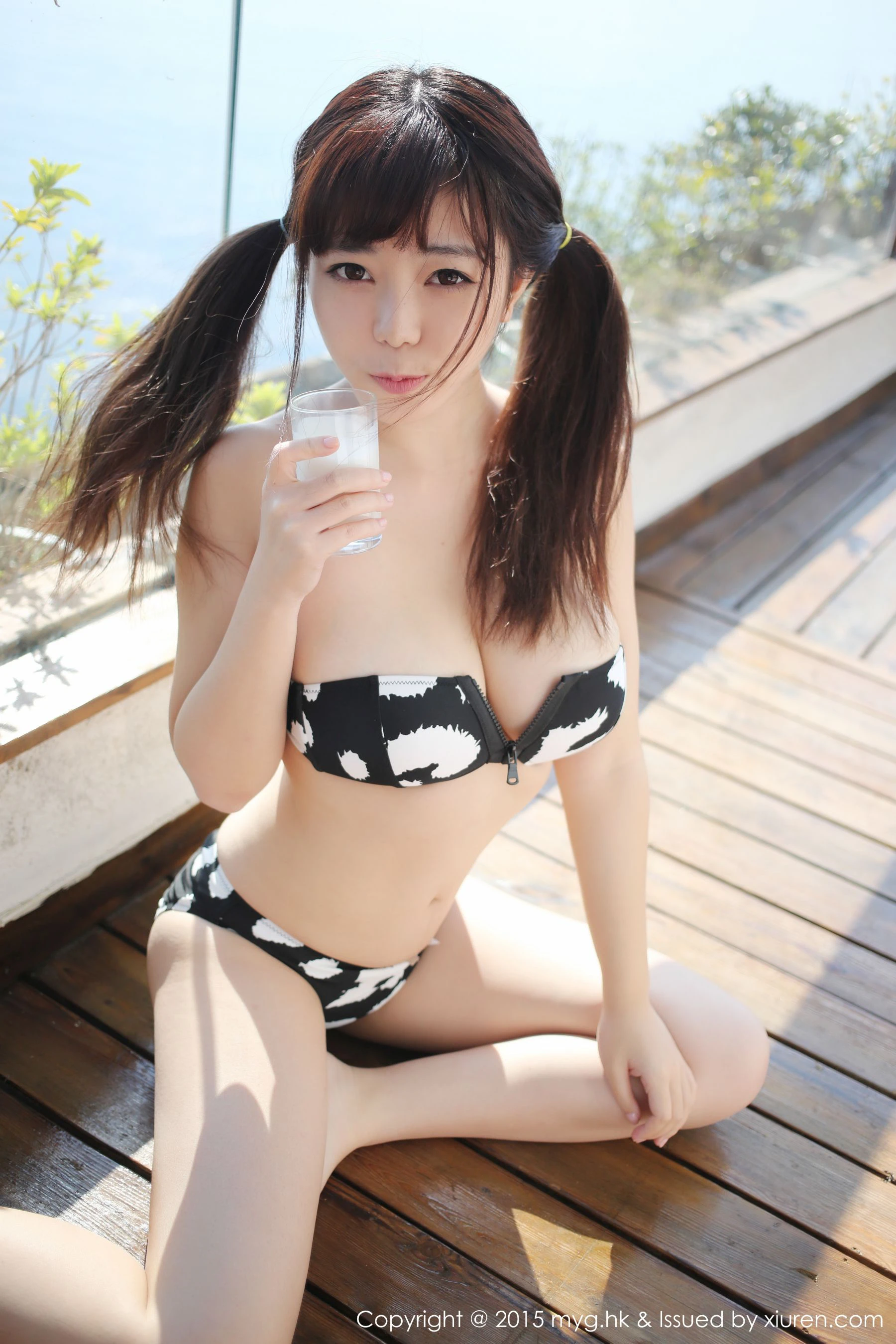 嫩模知性街拍寫真 - 晴日活力風格展現典藏 - 3