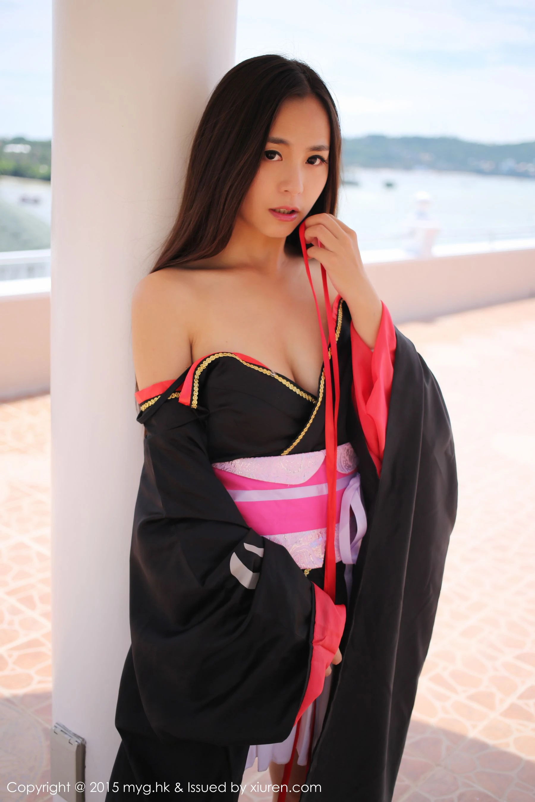俏皮時刻DJ海邊寫真 – 春季高貴風採再現典藏 - 1