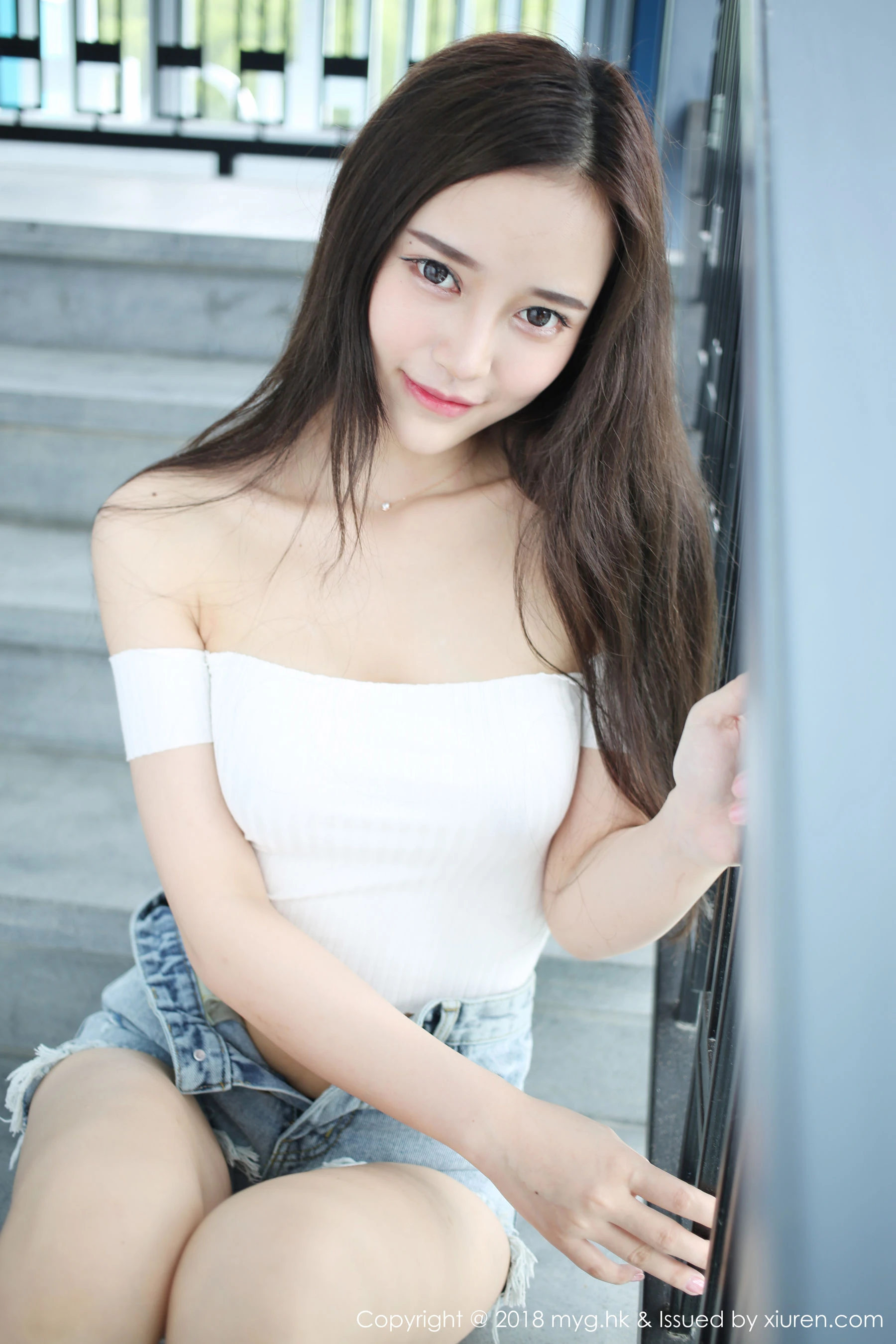 高雄夜晚車模美照 - 時尚魅力室內實錄珍藏 - 52