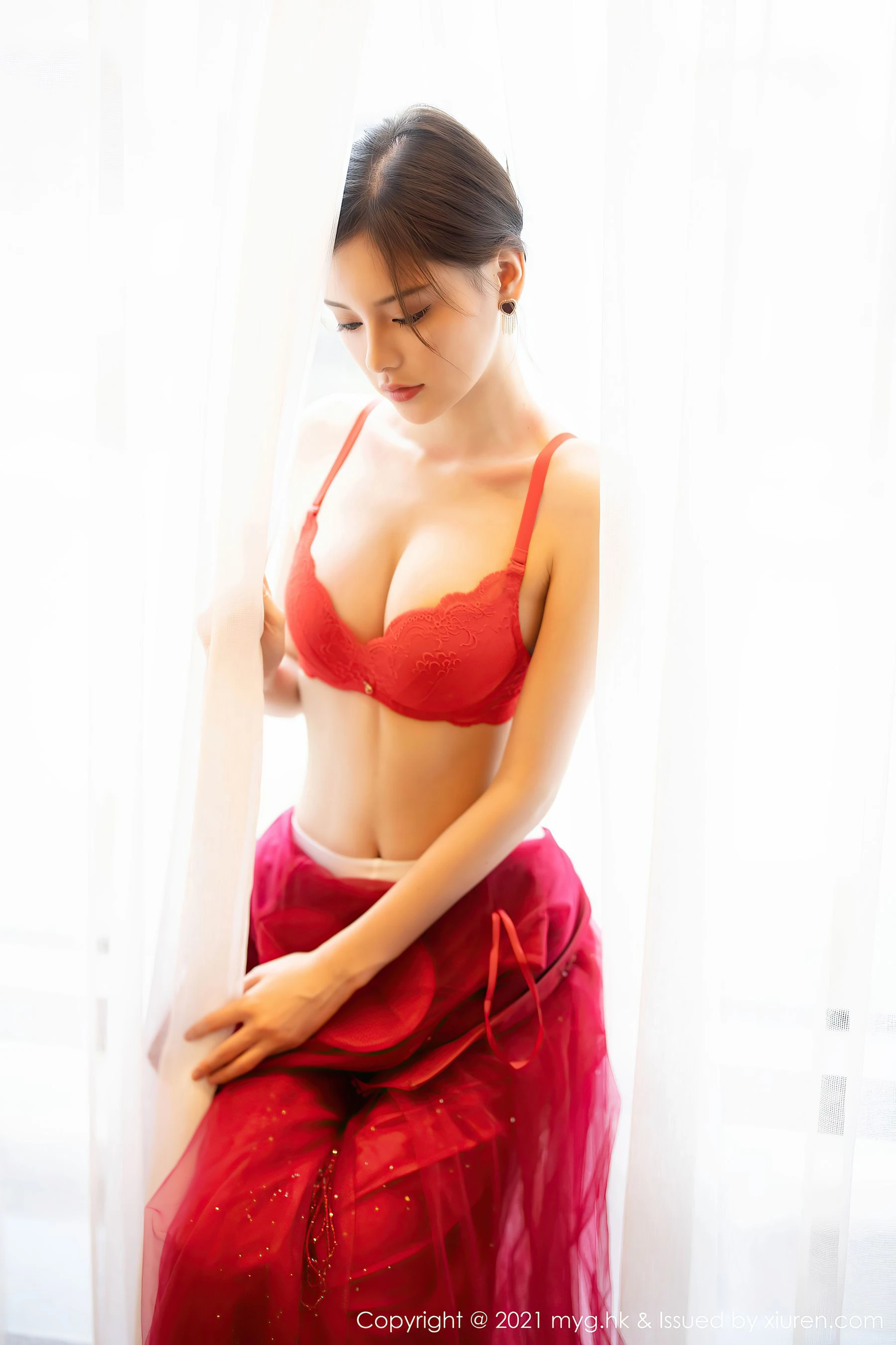 新竹正午車模美照 - 性感魅力室內實錄典藏 - 1