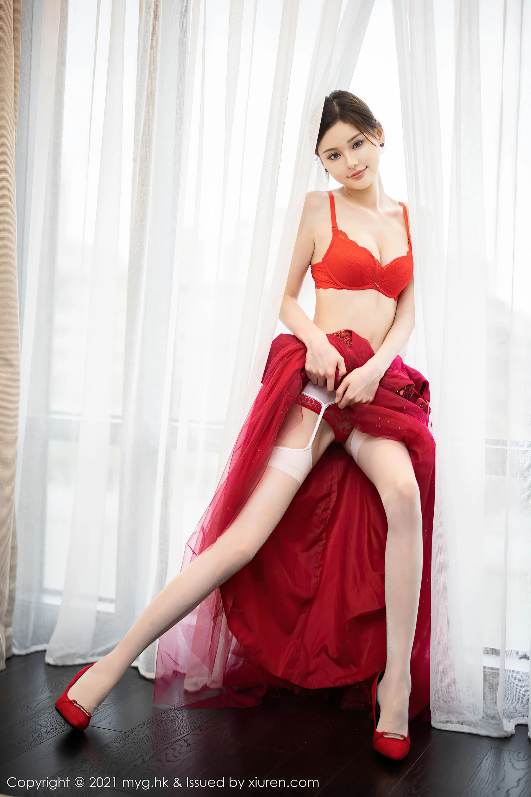新竹正午車模美照 - 性感魅力室內實錄典藏 - 11