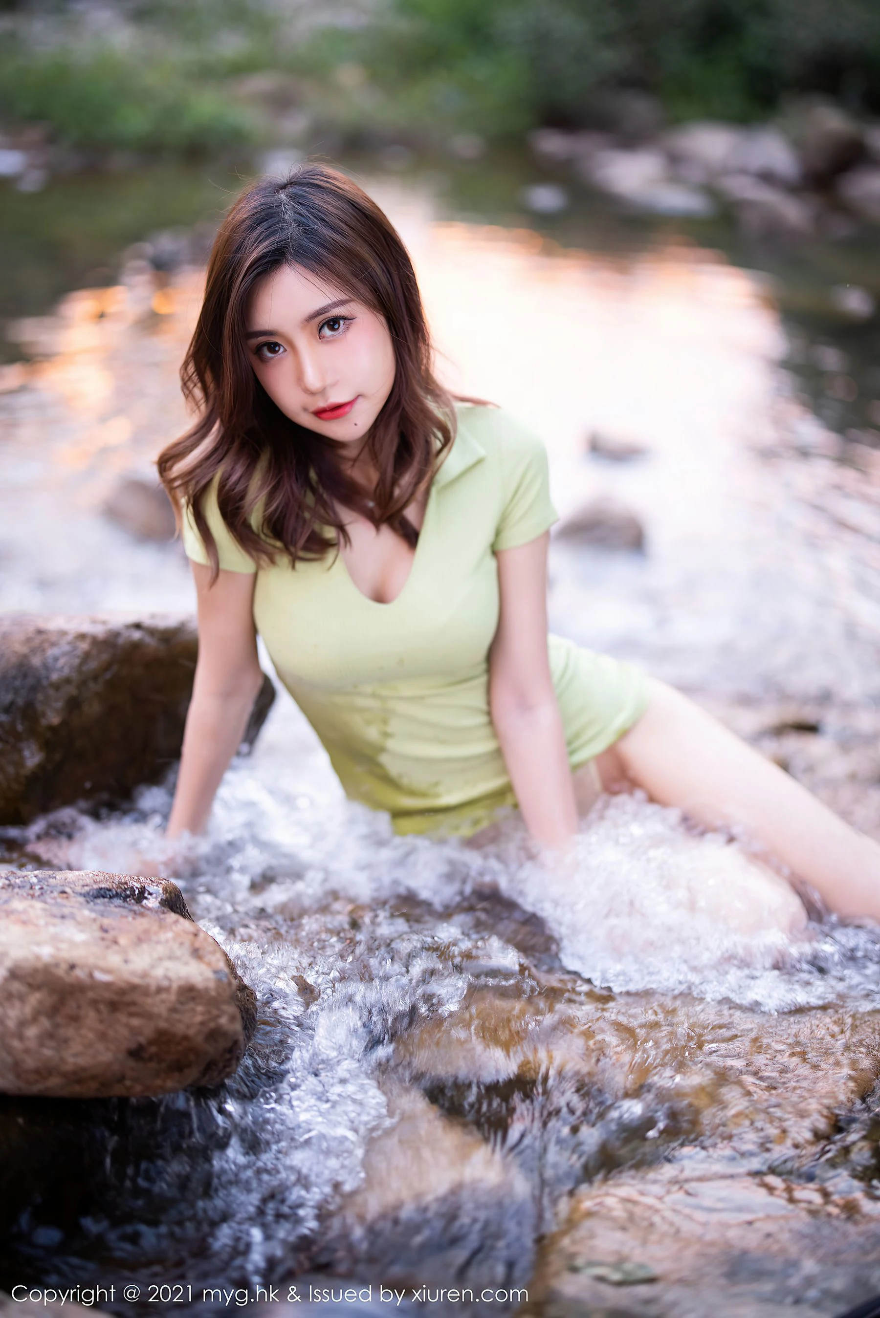春季限定嫩模性感寫真集 - 夜景優雅瞬間捕捉典藏 - 37