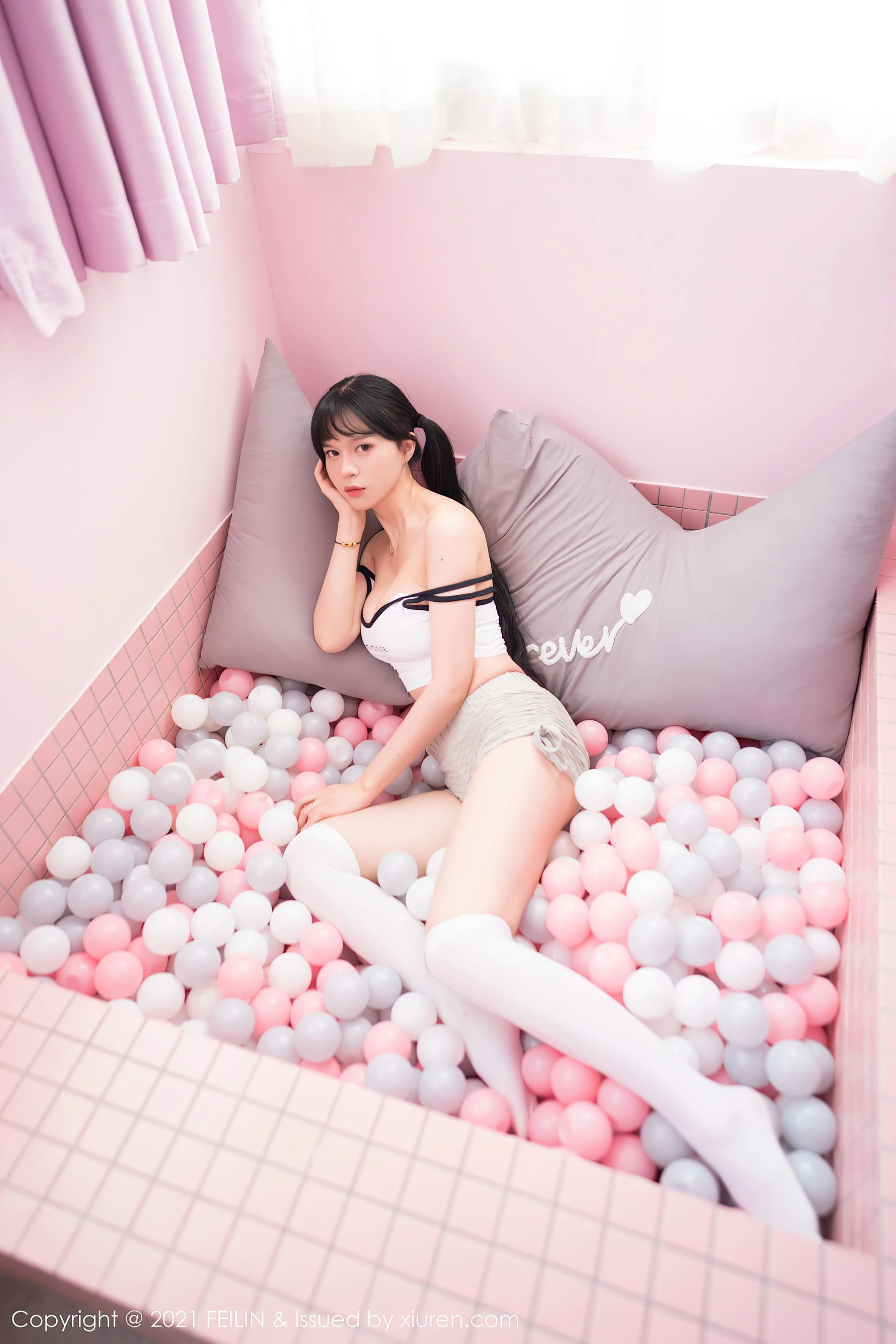 俏皮時刻嫩模私房寫真 – 夏季清純風採再現典藏 - 13