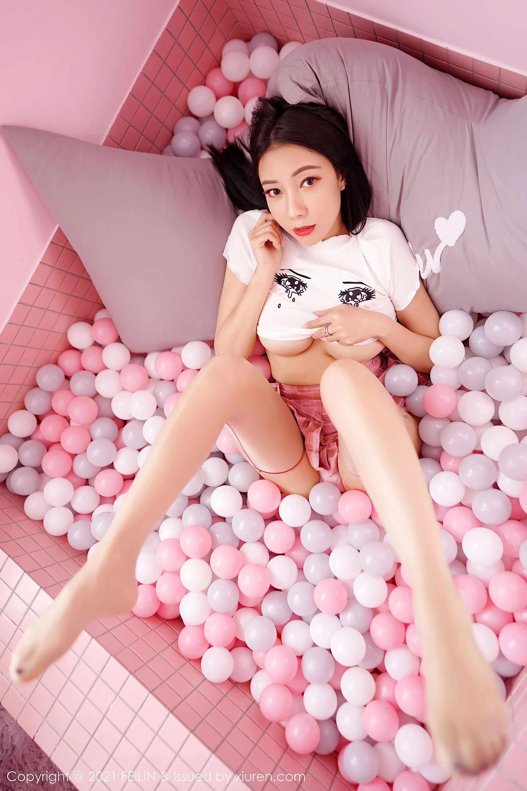 冬季限定模特甜美寫真集 - 夜景優雅瞬間捕捉典藏 - 5