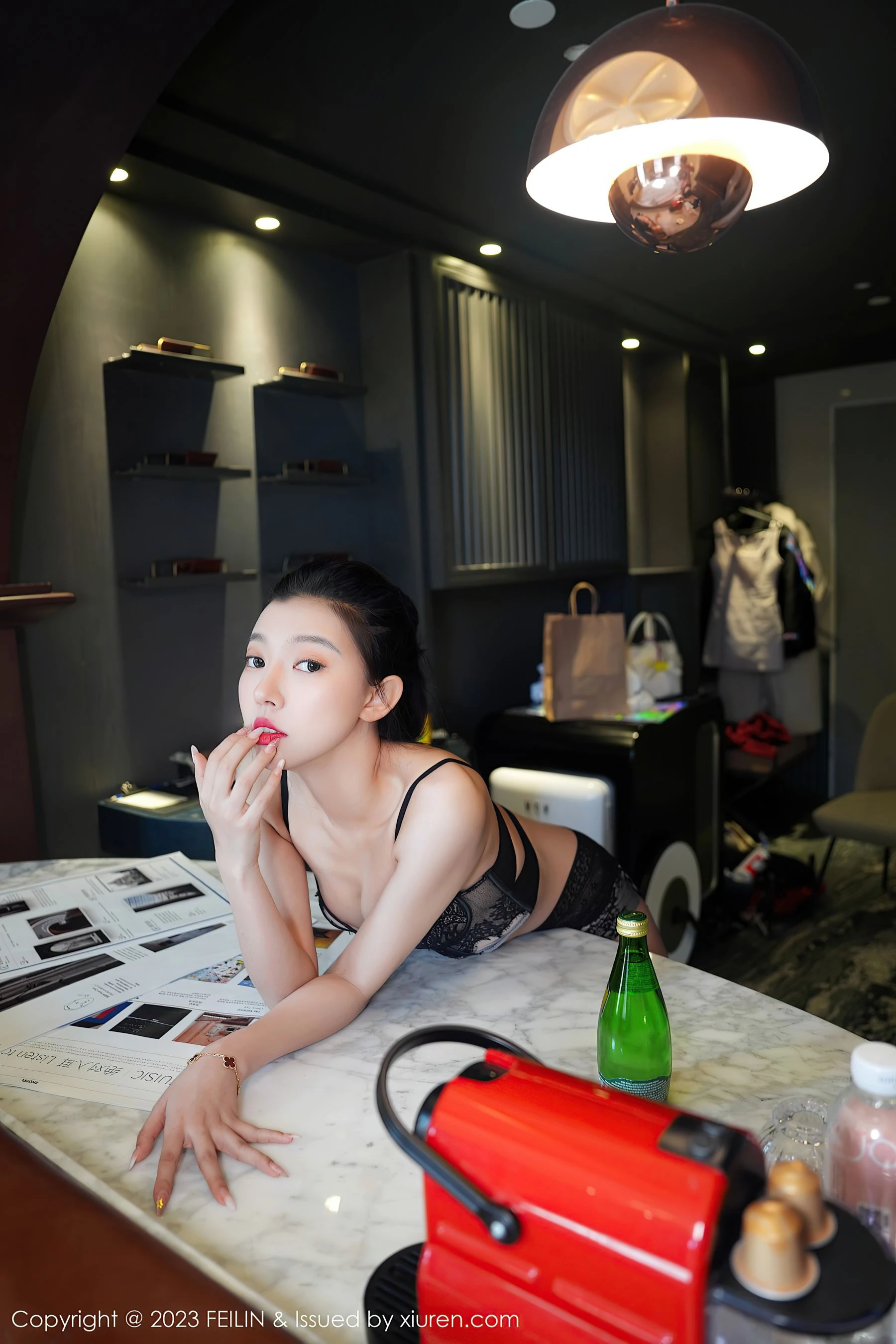 苗慄正午主播美照 – 清純魅力戶外實錄典藏 - 10