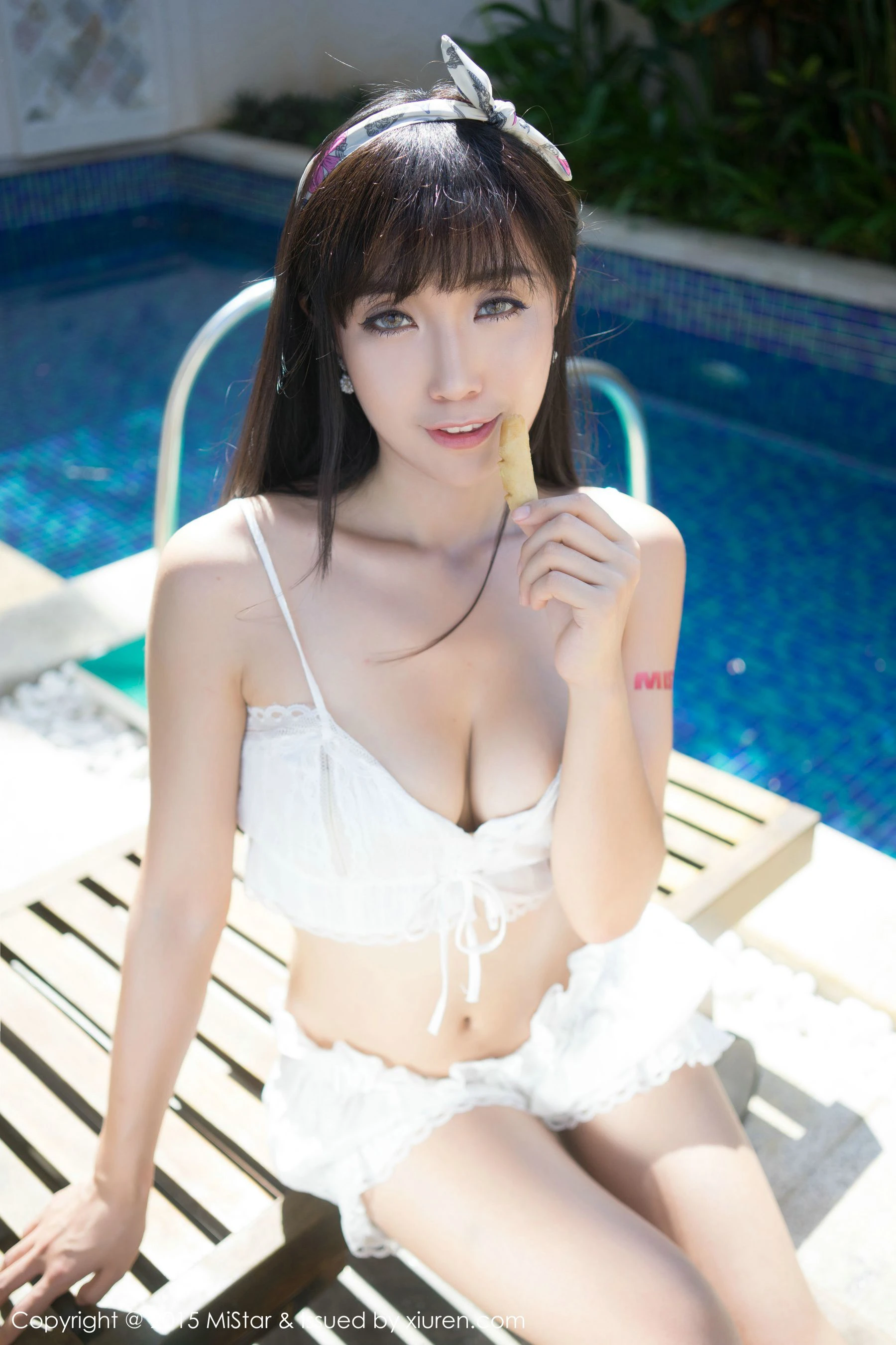 模特火辣室內寫真 - 夏日浪漫風格展現獨家 - 28
