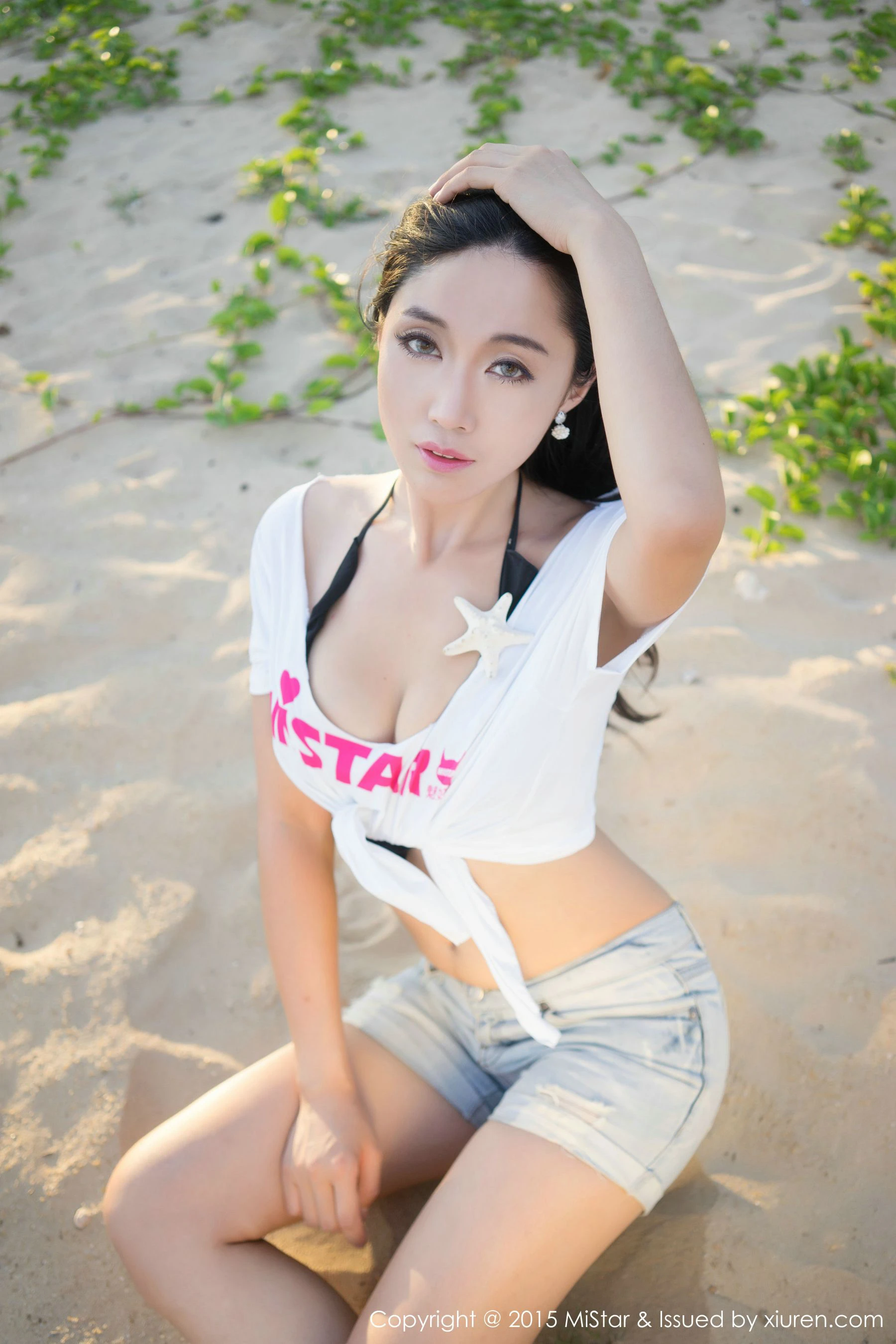 模特火辣室內寫真 - 夏日浪漫風格展現獨家 - 30
