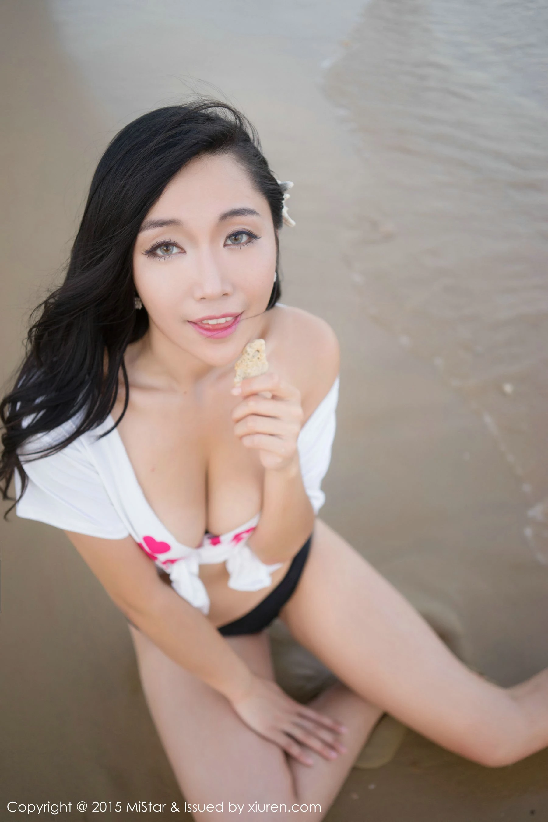 模特火辣室內寫真 - 夏日浪漫風格展現獨家 - 42