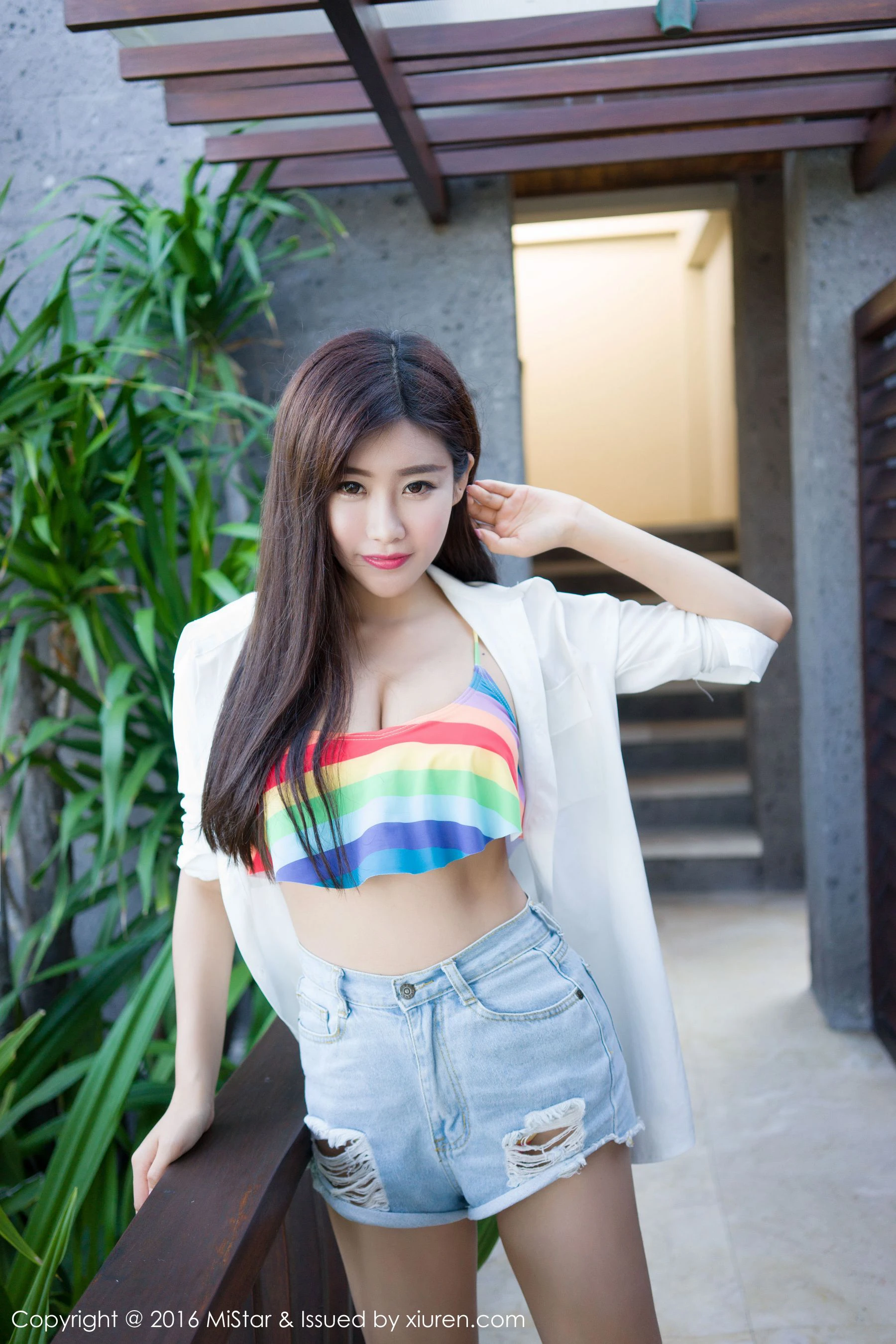 俏皮時刻主播私房寫真 – 夏季知性風採再現獨家 - 1