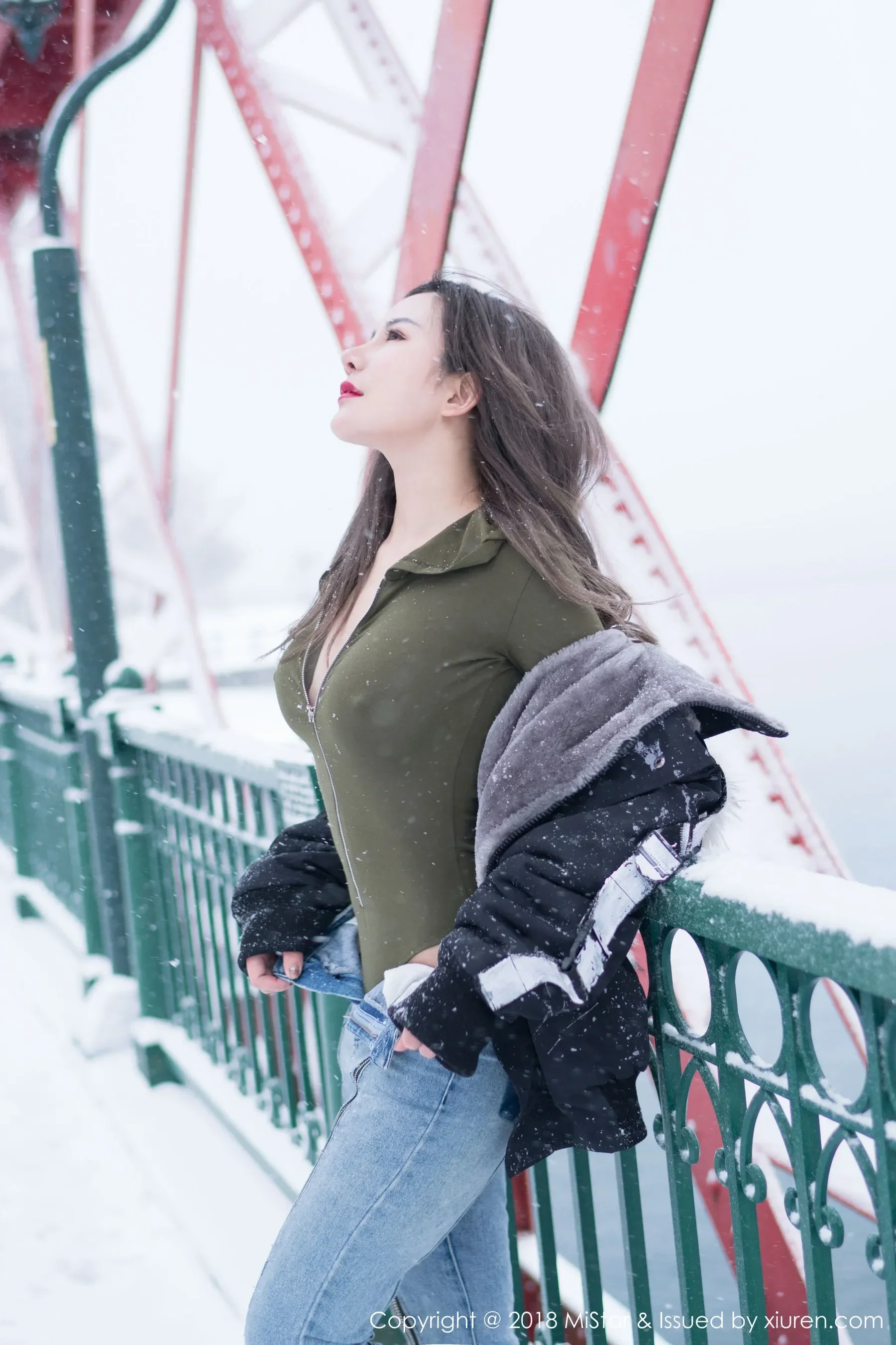 苗慄深夜護士美照 – 活潑魅力攝影棚實錄珍藏 - 22
