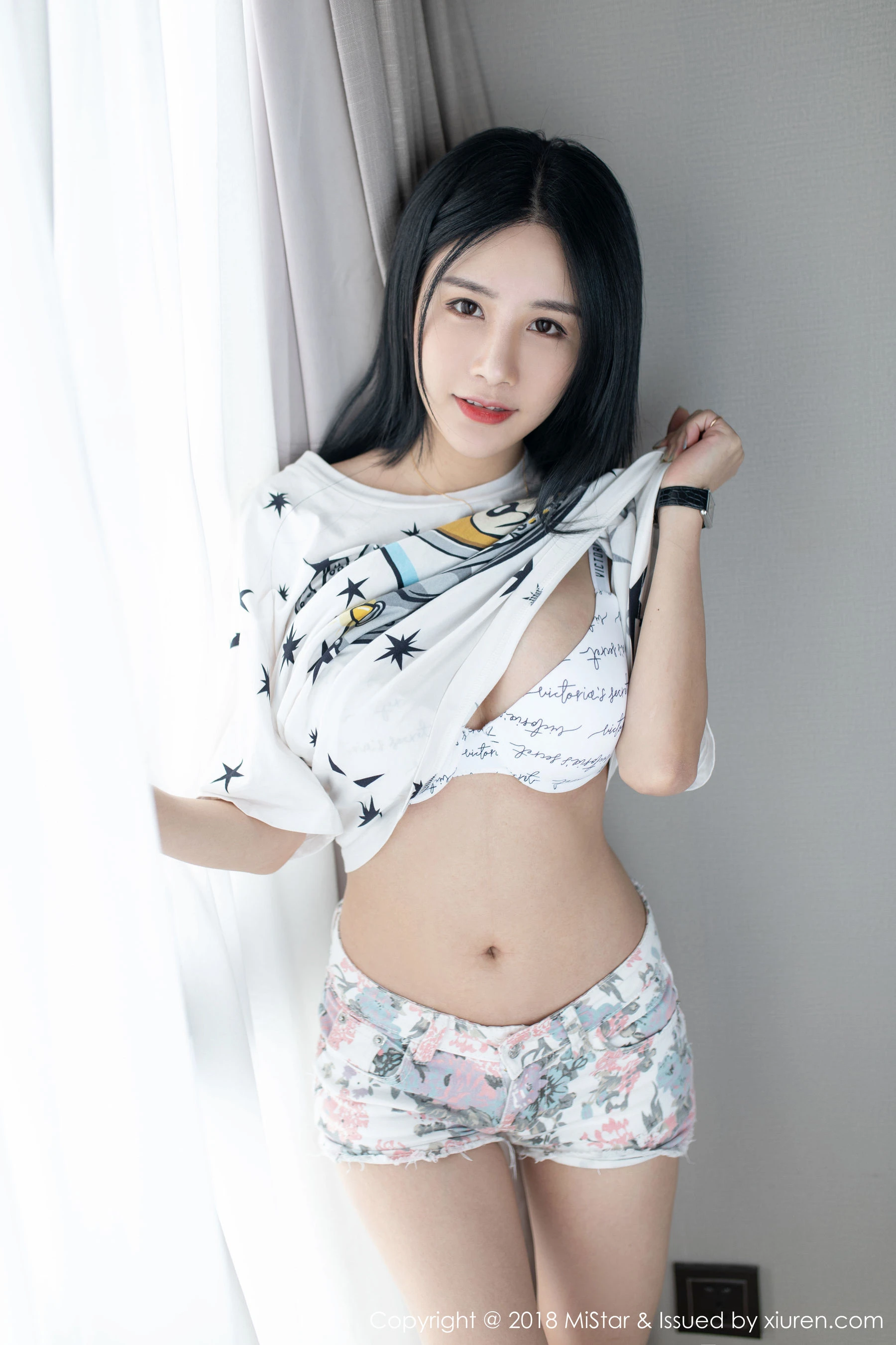 夜晚台北護士寫真精選 - 性感室內活力完美融合典藏 - 1