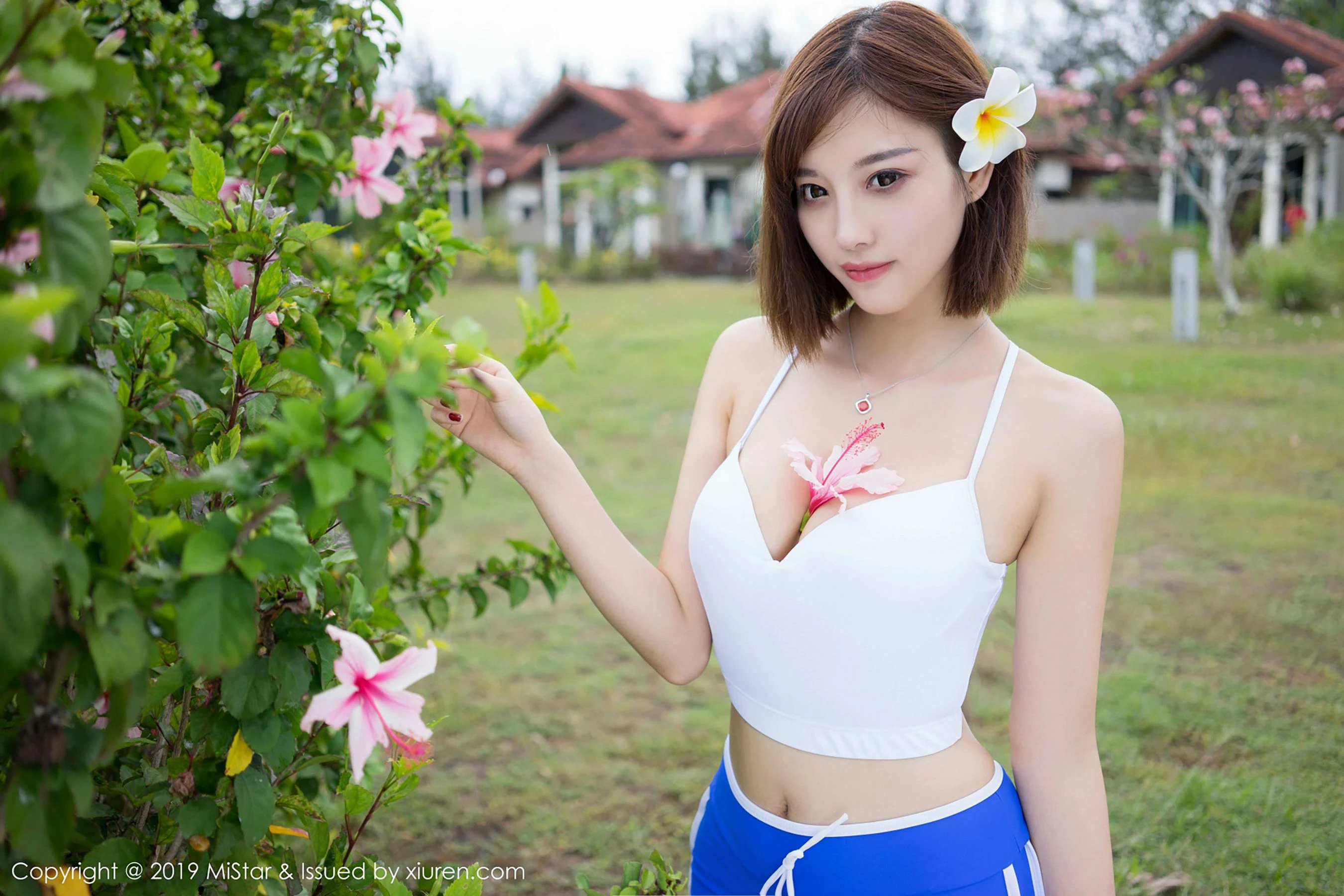 空姐甜美海邊寫真 - 晴日自信風格展現珍藏 - 24