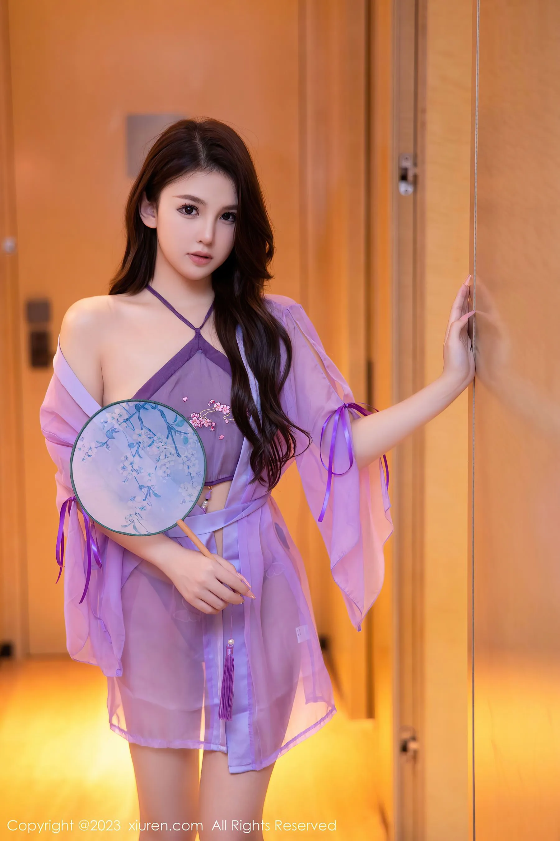 火辣護士私藏美照 – 苗慄攝影棚夜晚獨家呈現典藏 - 1