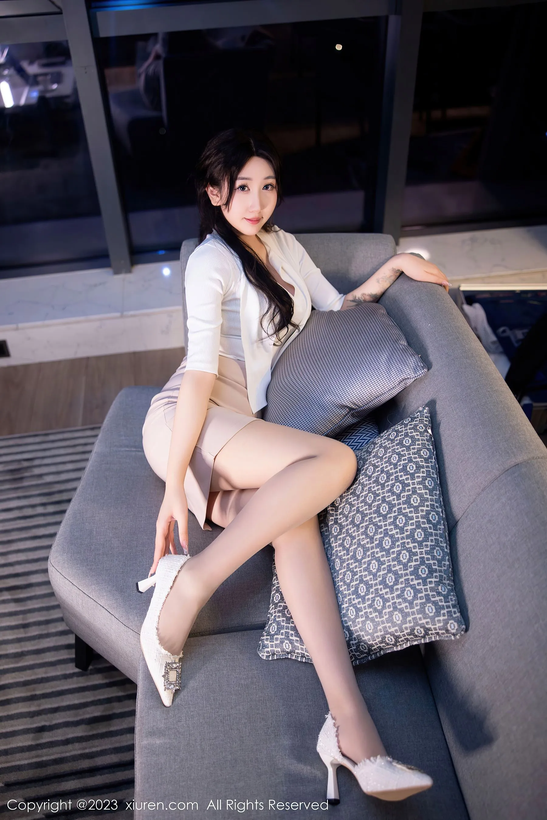 清純車模私藏美照 – 苗慄室內深夜獨家呈現限量 - 111