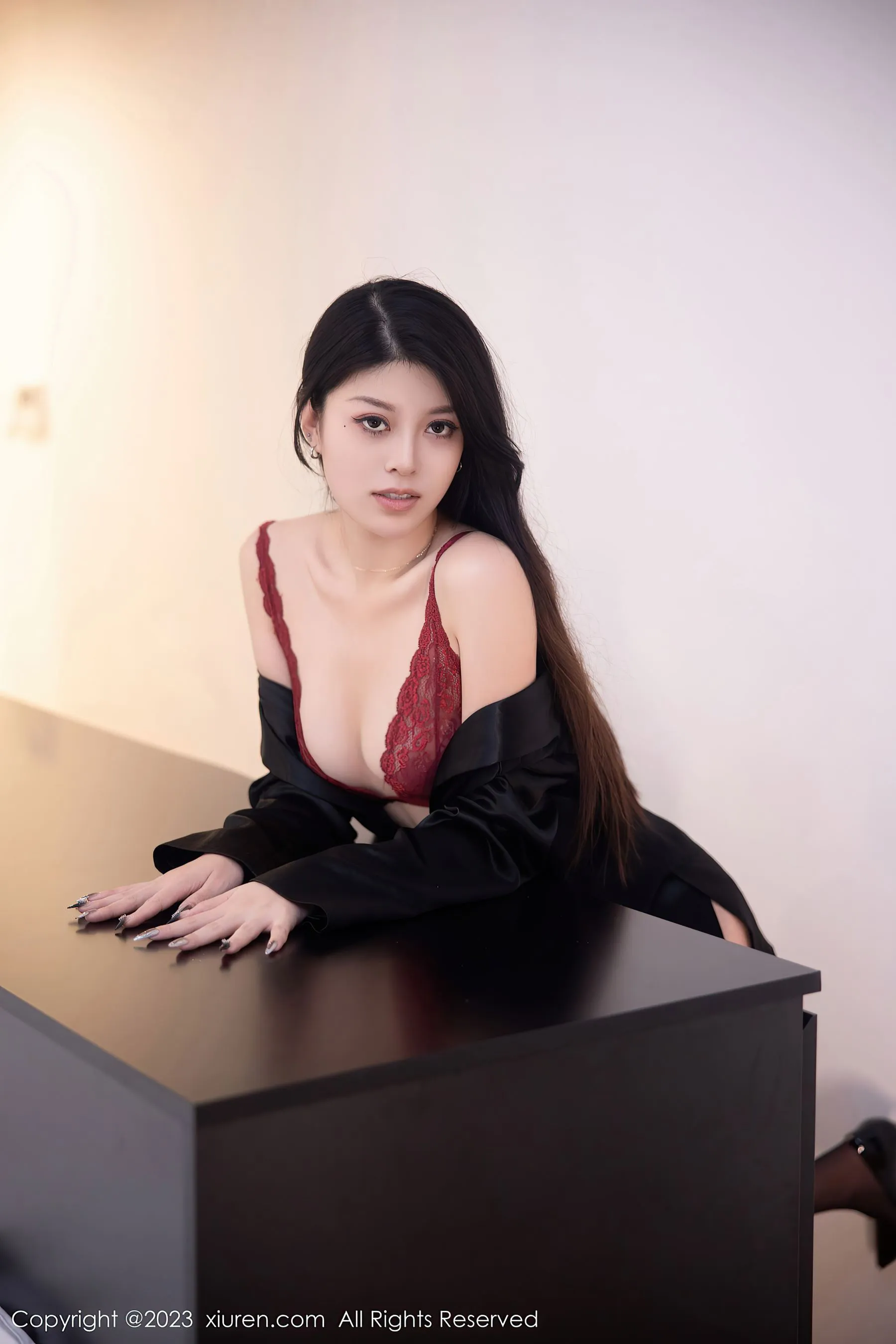 嫩模火辣戶外寫真 - 夏日神秘風格展現獨家 - 8