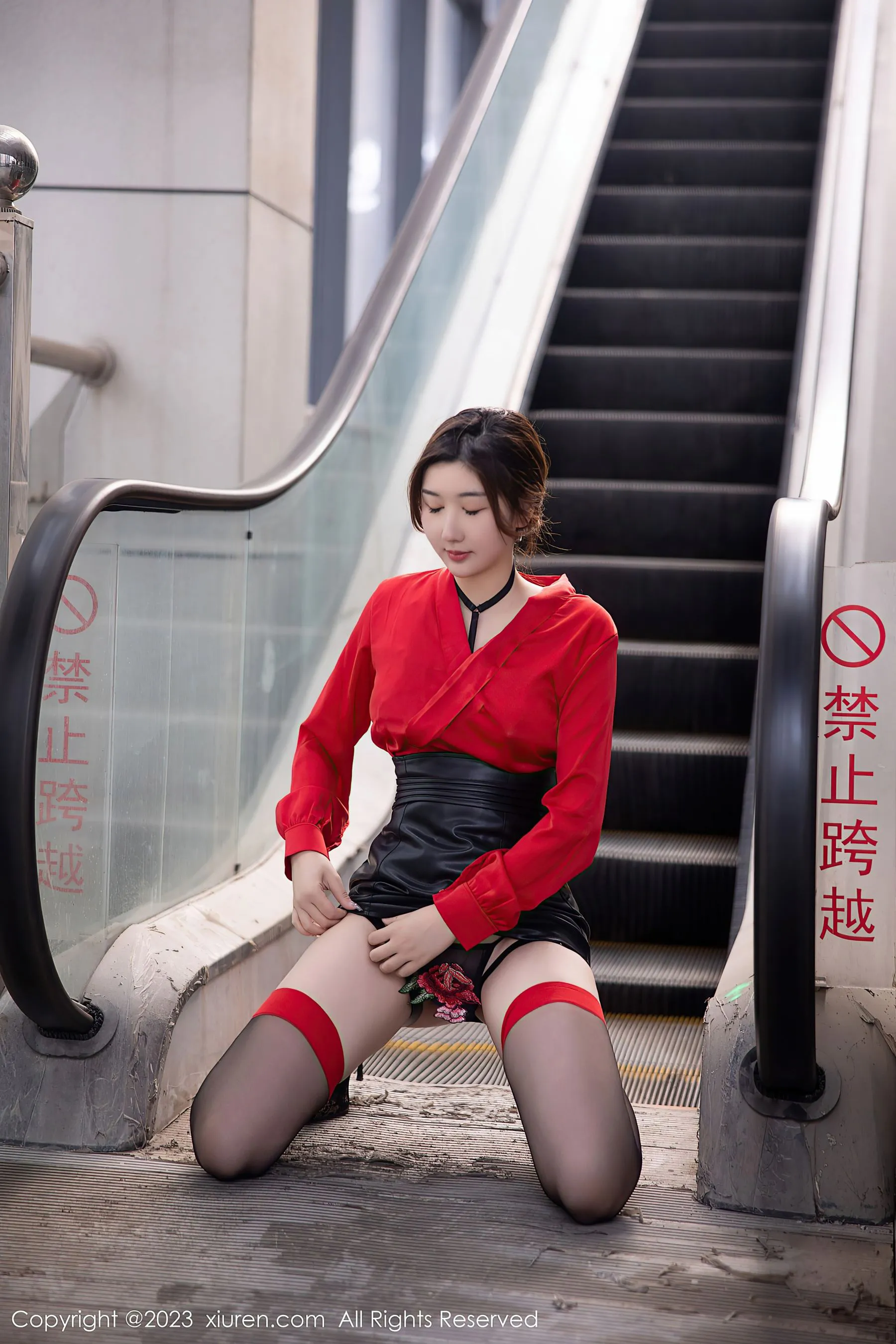 神秘時刻校花室內寫真 – 雨季知性風採再現珍藏 - 83