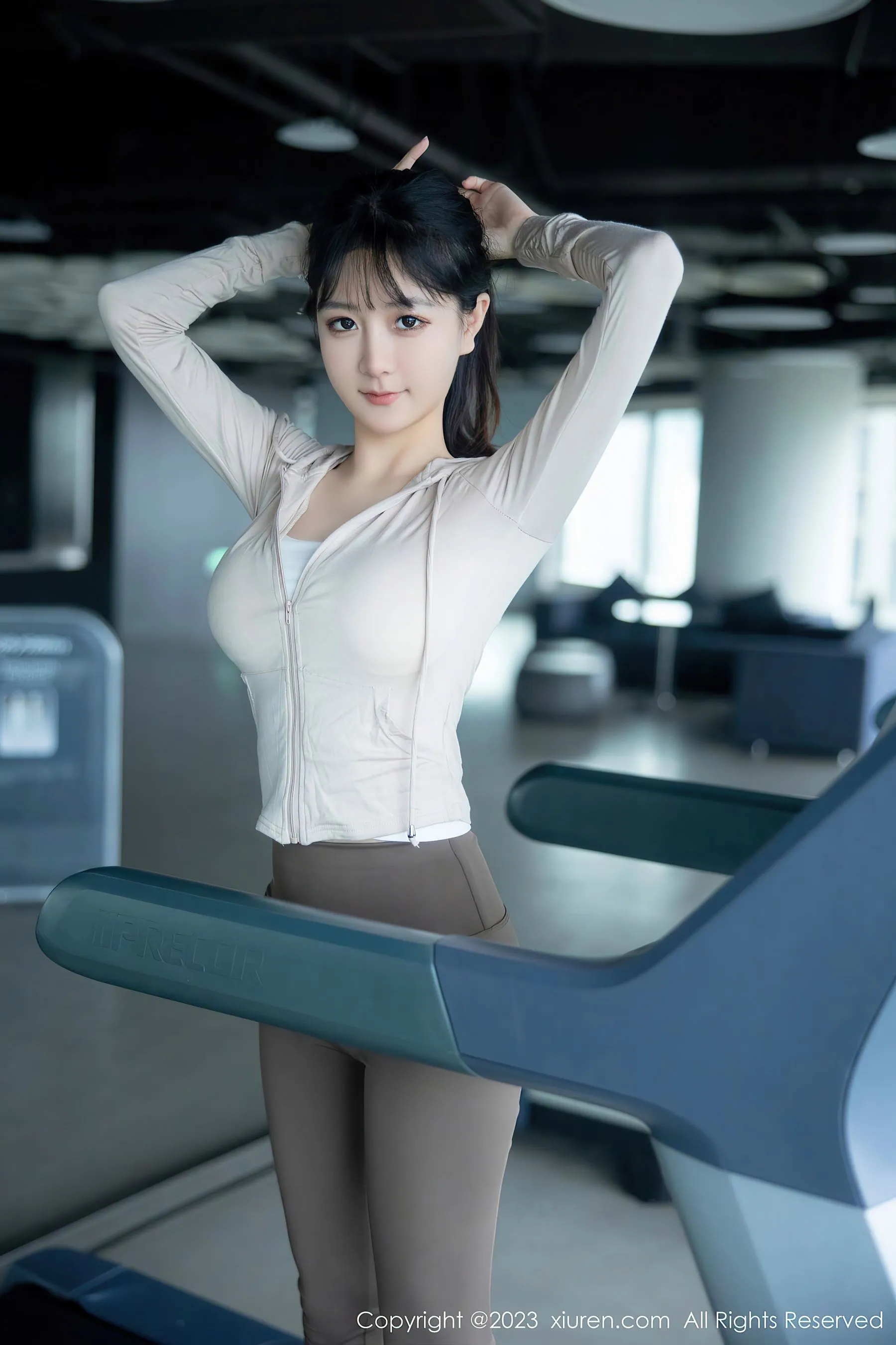 車模清純海邊寫真 – 春季活力風格展現精選 - 3