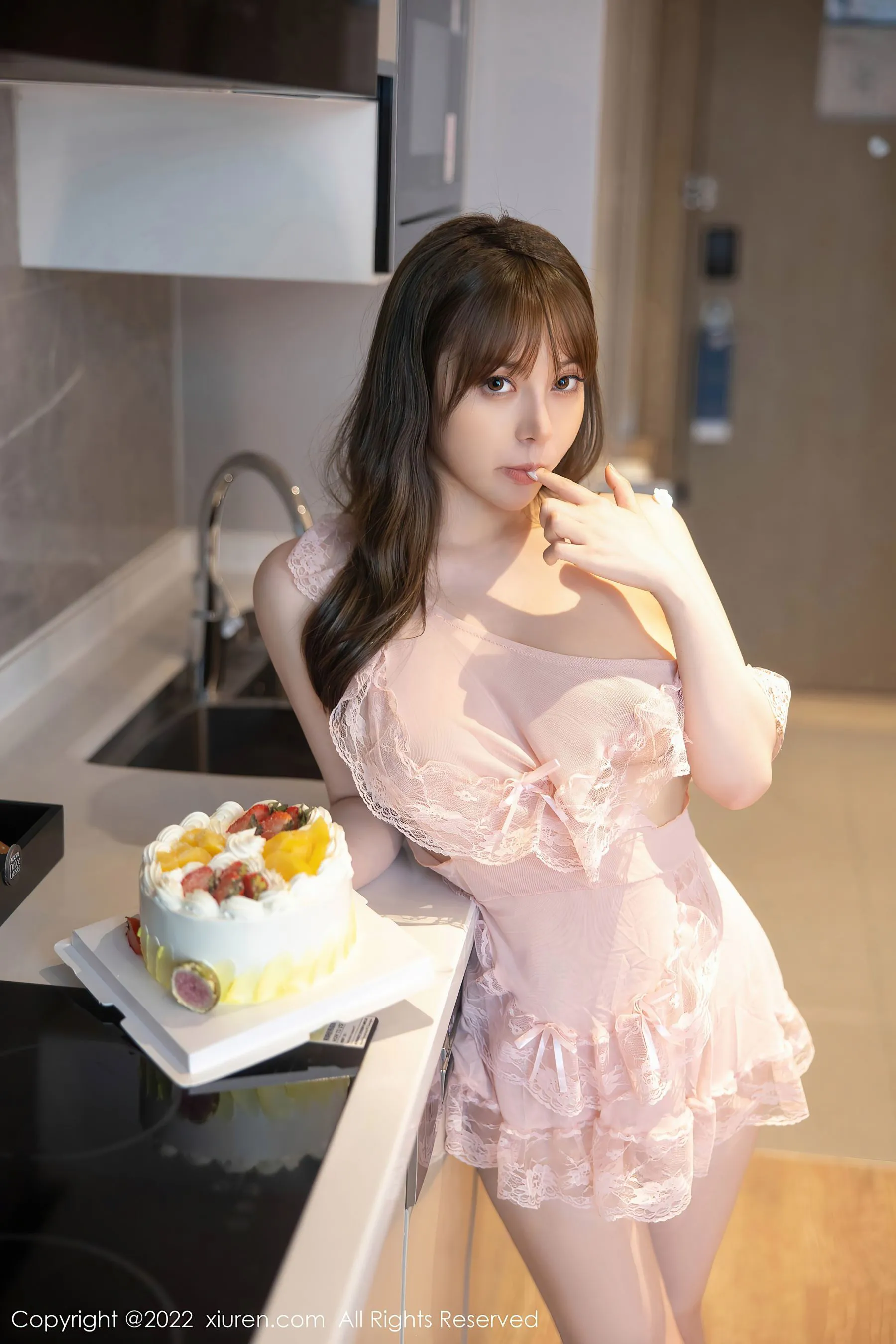 主播優雅海邊寫真 – 夏日自信風格展現珍藏 - 88