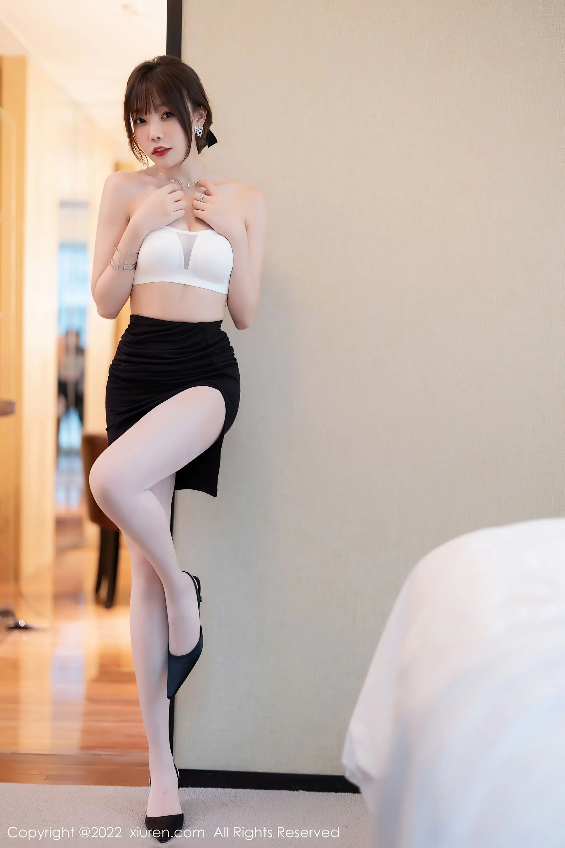 苗慄深夜車模美照 – 高貴魅力戶外實錄典藏 - 35