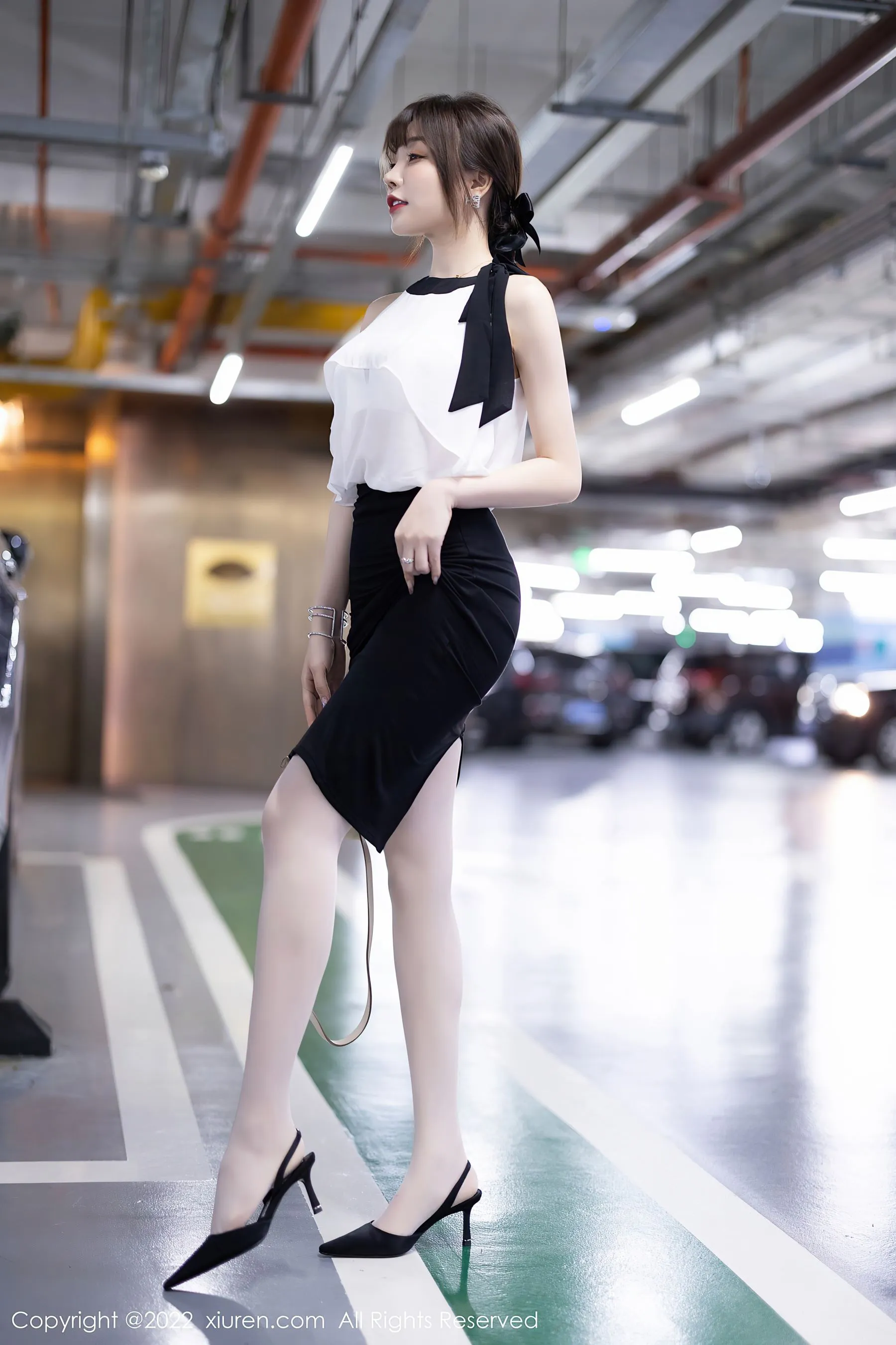 苗慄深夜車模美照 – 高貴魅力戶外實錄典藏 - 44