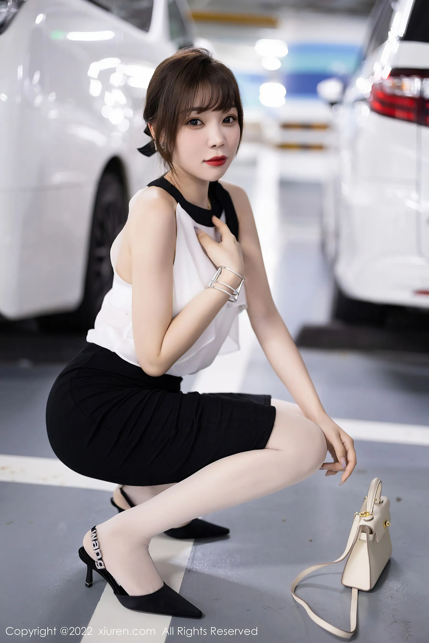 苗慄深夜車模美照 – 高貴魅力戶外實錄典藏 - 47