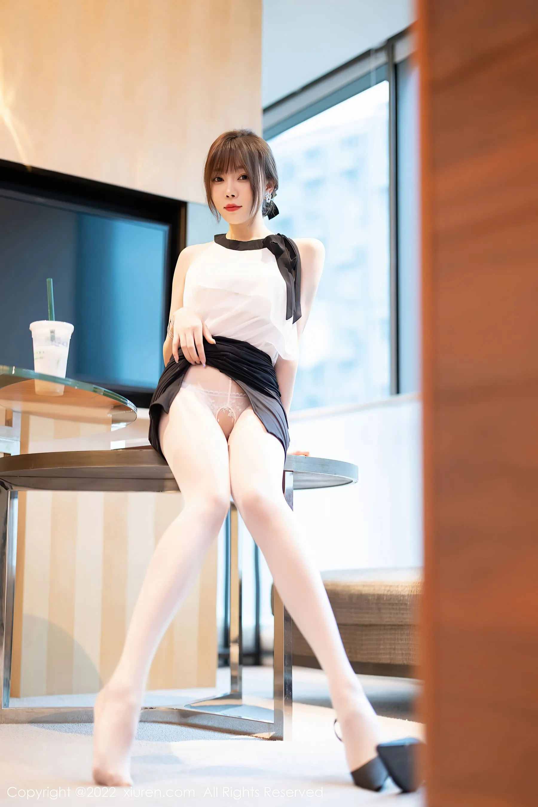 苗慄深夜車模美照 – 高貴魅力戶外實錄典藏 - 61