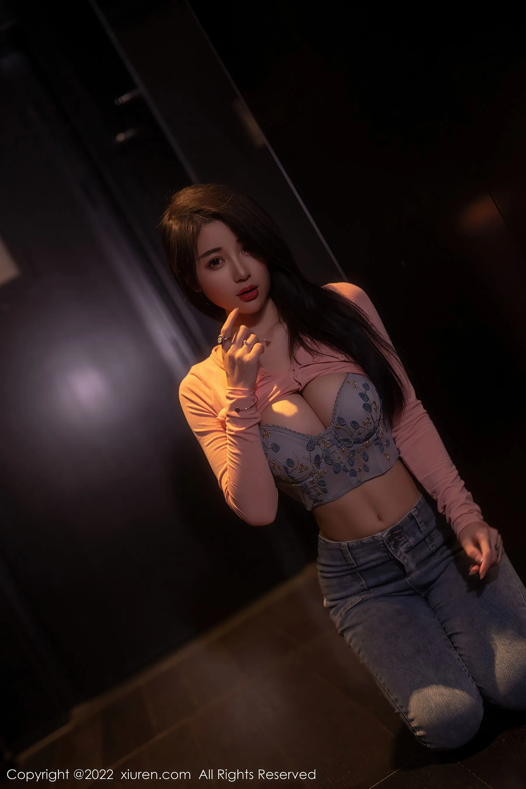 夏季限定DJ優雅寫真集 – 戶外活力瞬間捕捉珍藏 - 2