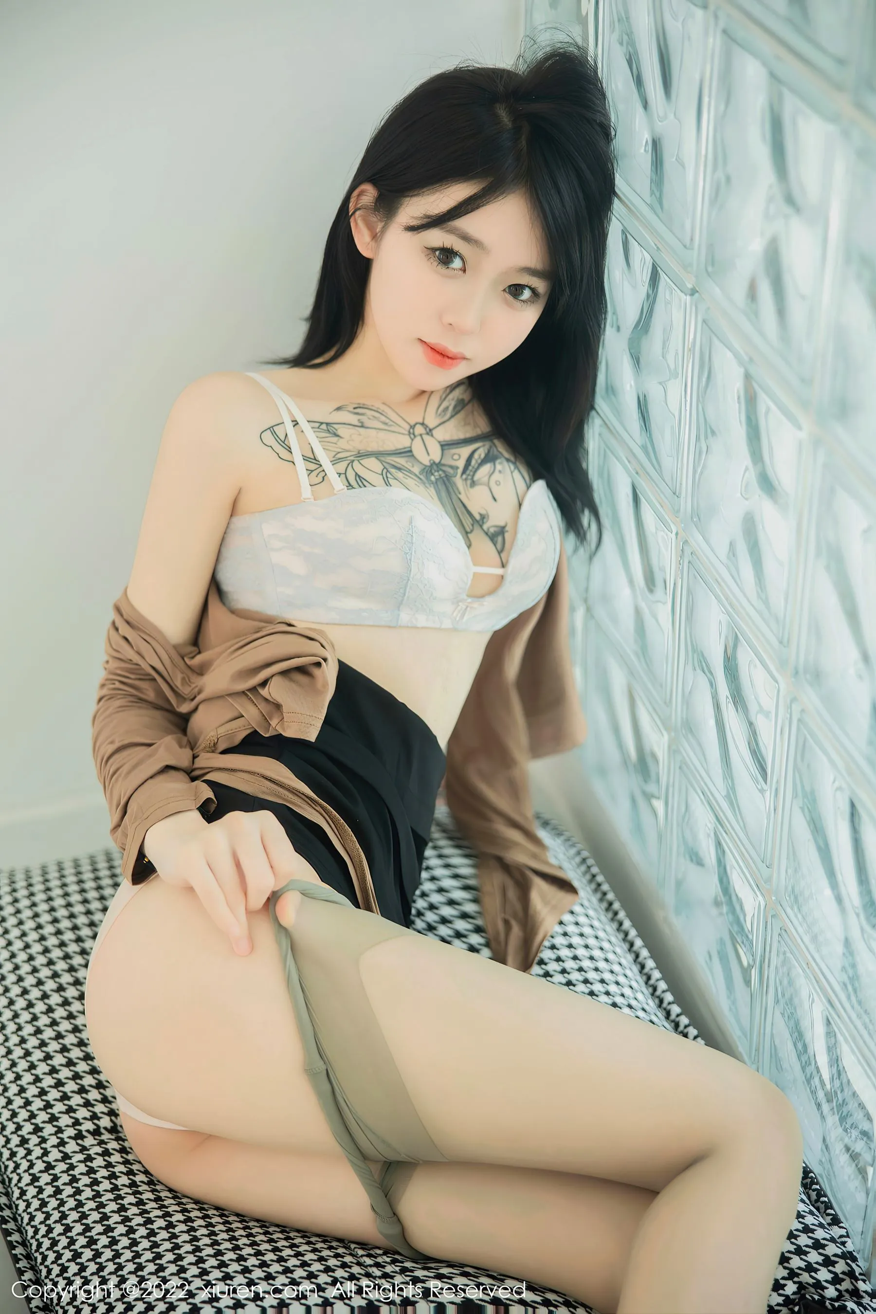 模特火辣室內寫真 – 夏日活力風格展現精選 - 13