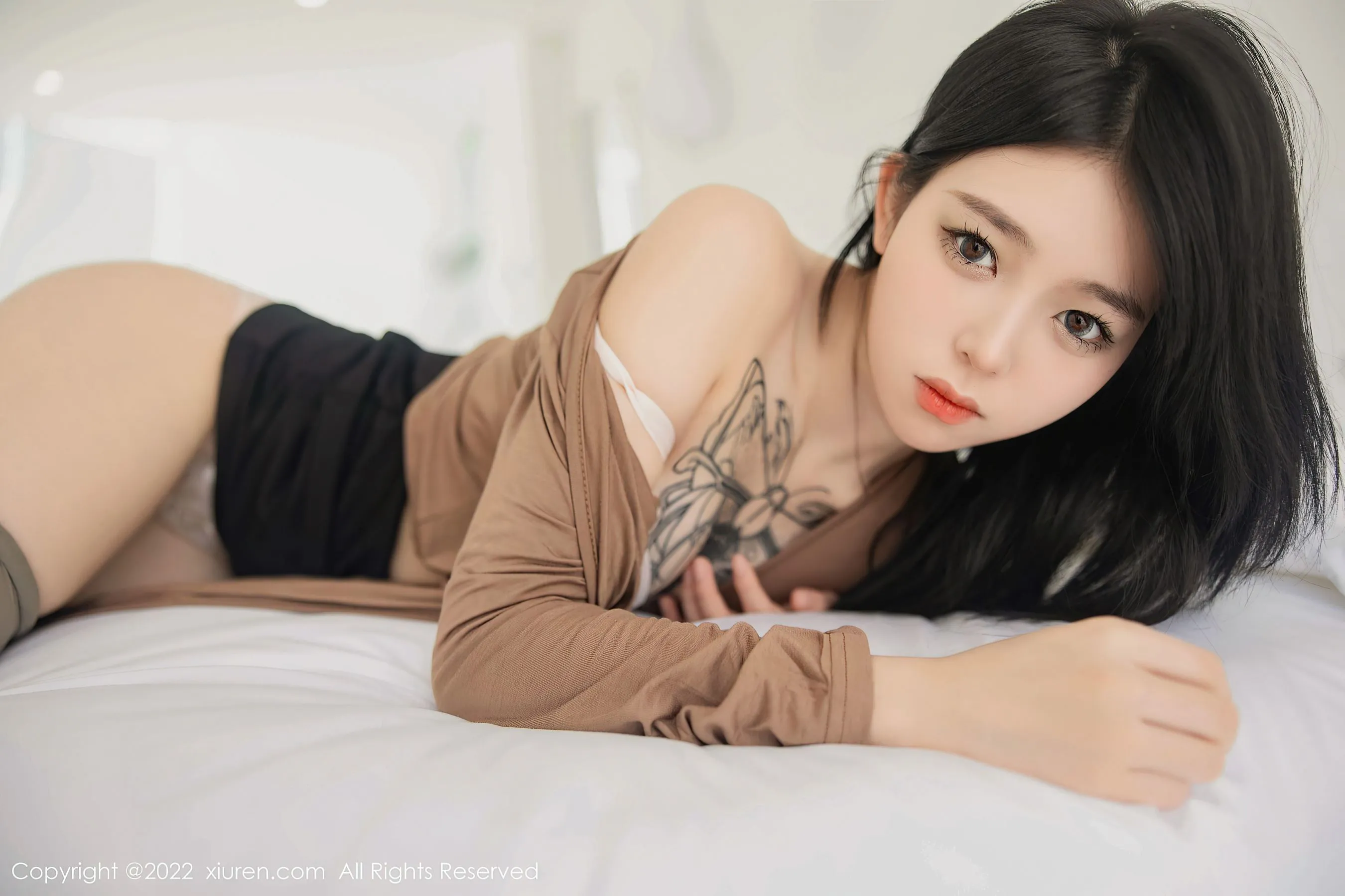 模特火辣室內寫真 – 夏日活力風格展現精選 - 5