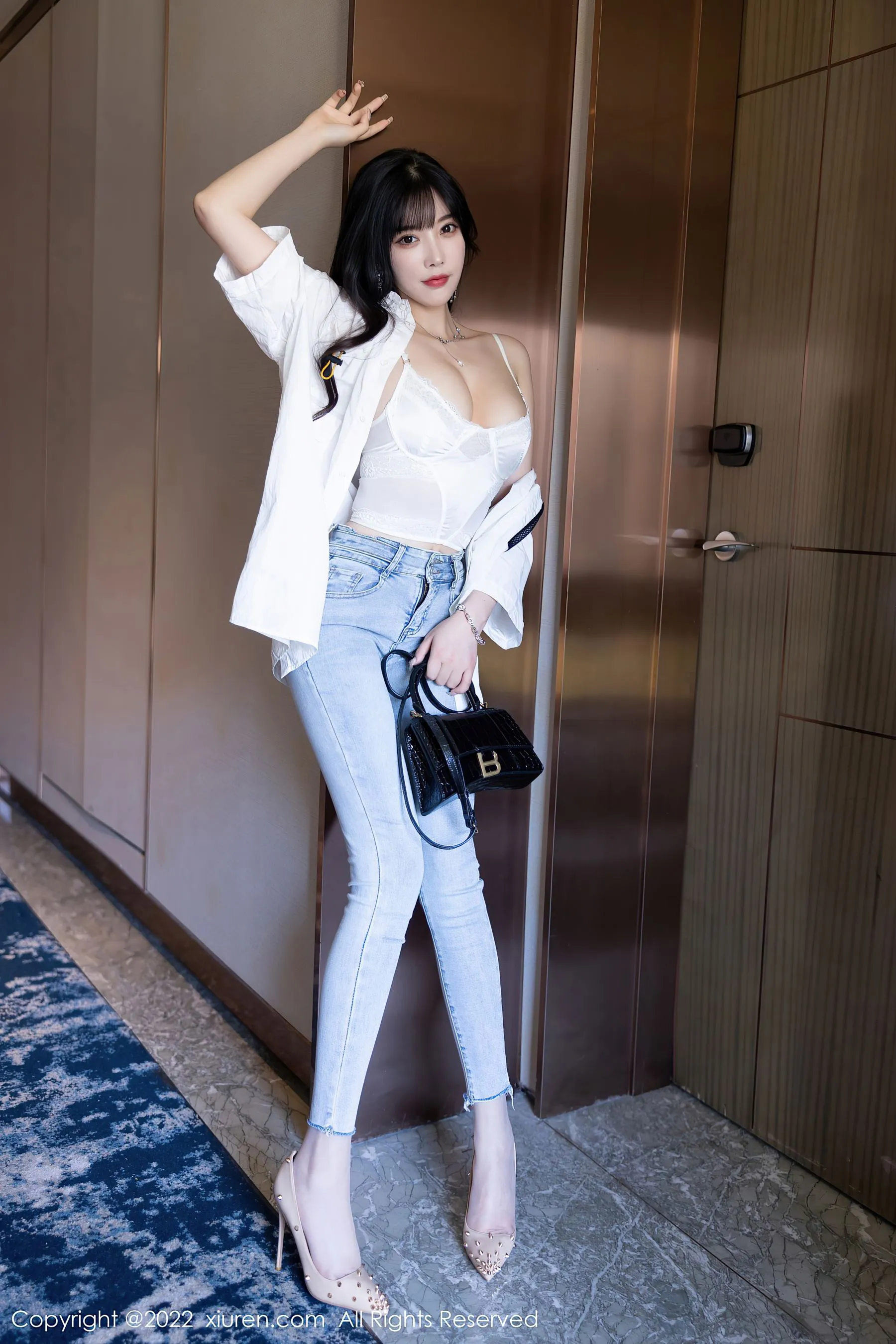 秋楓限定車模火辣寫真集 – 夜景溫柔瞬間捕捉限量 - 63