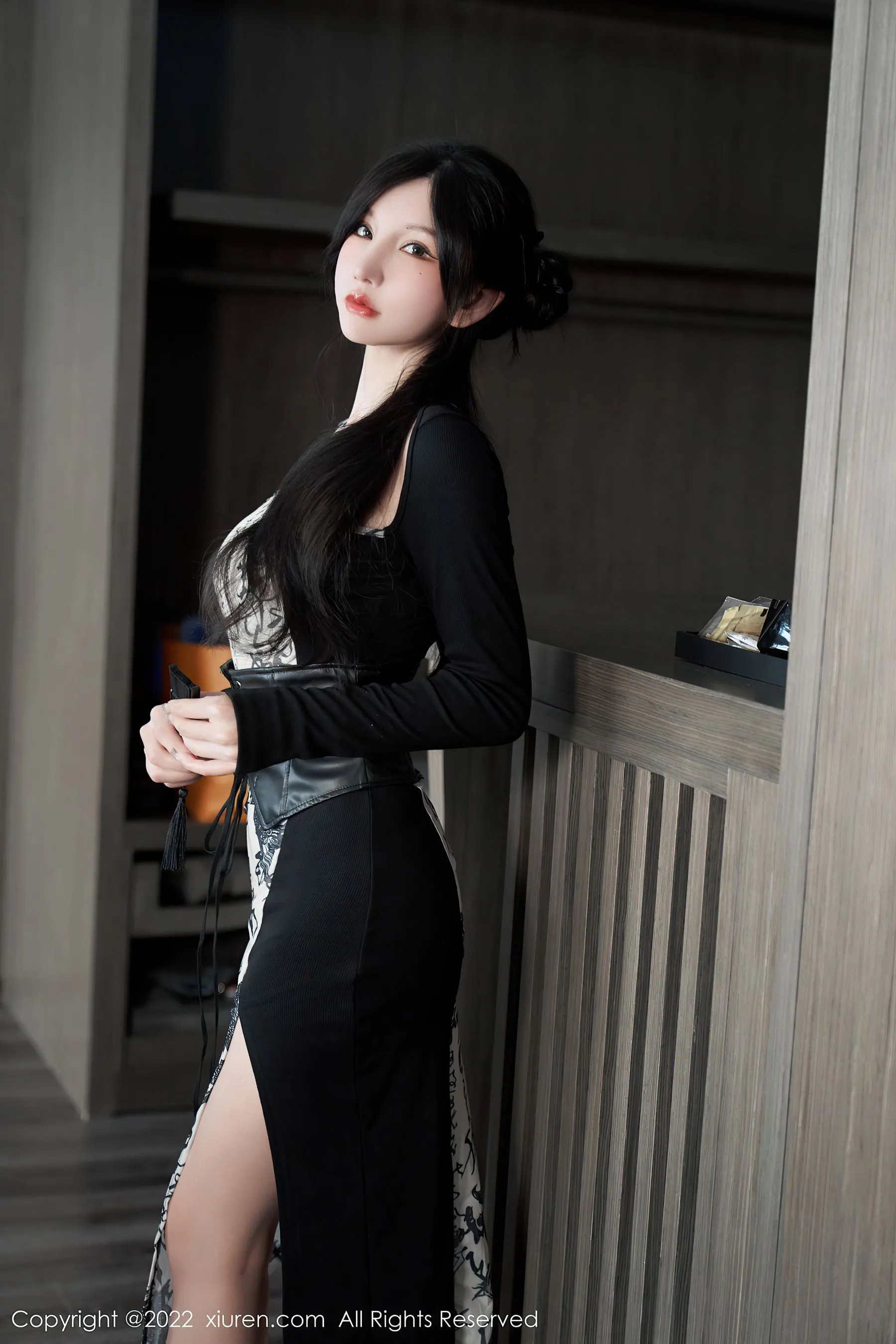 夜晚苗慄網紅寫真精選 – 高貴山景靜謐完美融合限量 - 76