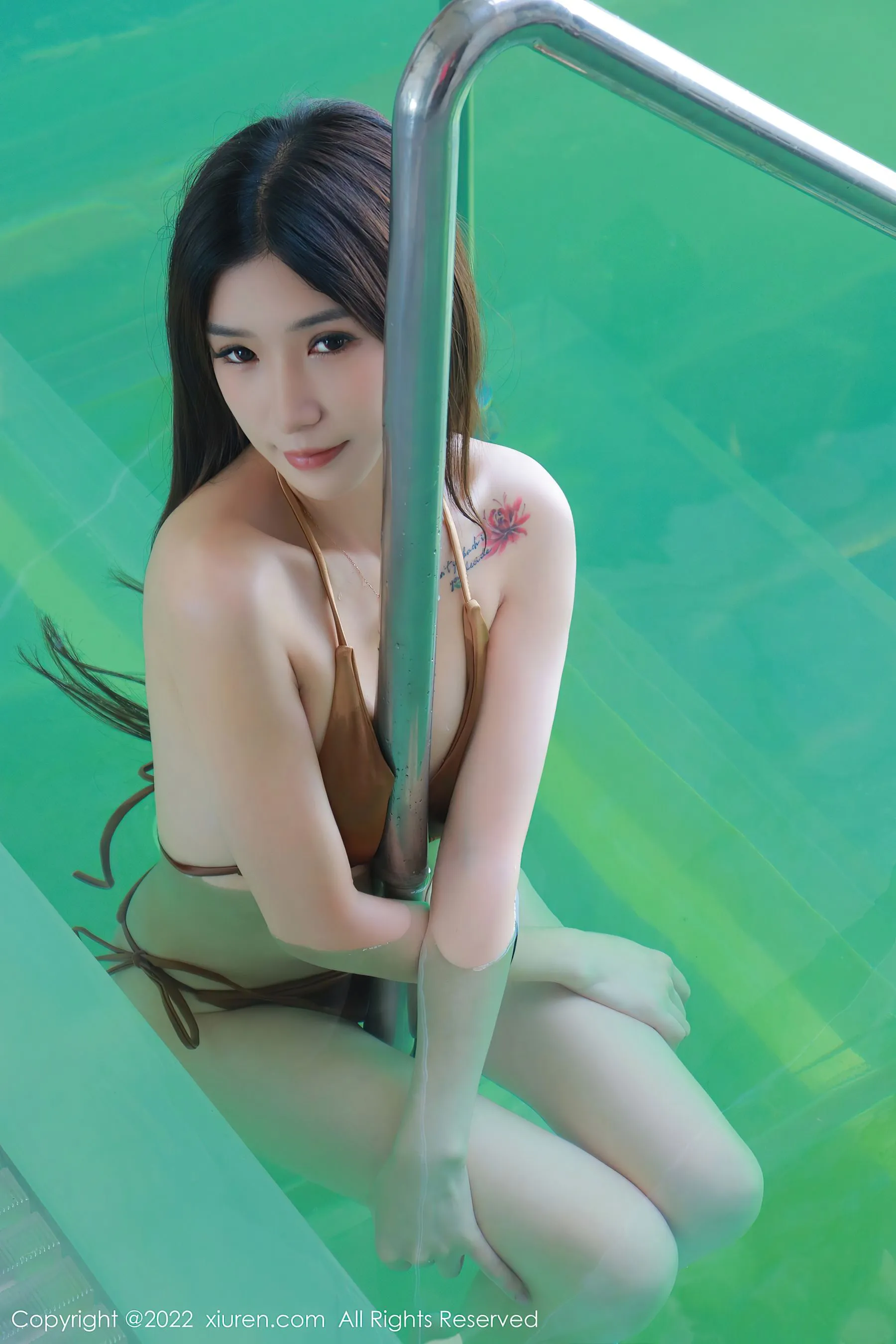 嫩模高貴攝影棚寫真 – 夏日激情風格展現珍藏 - 22