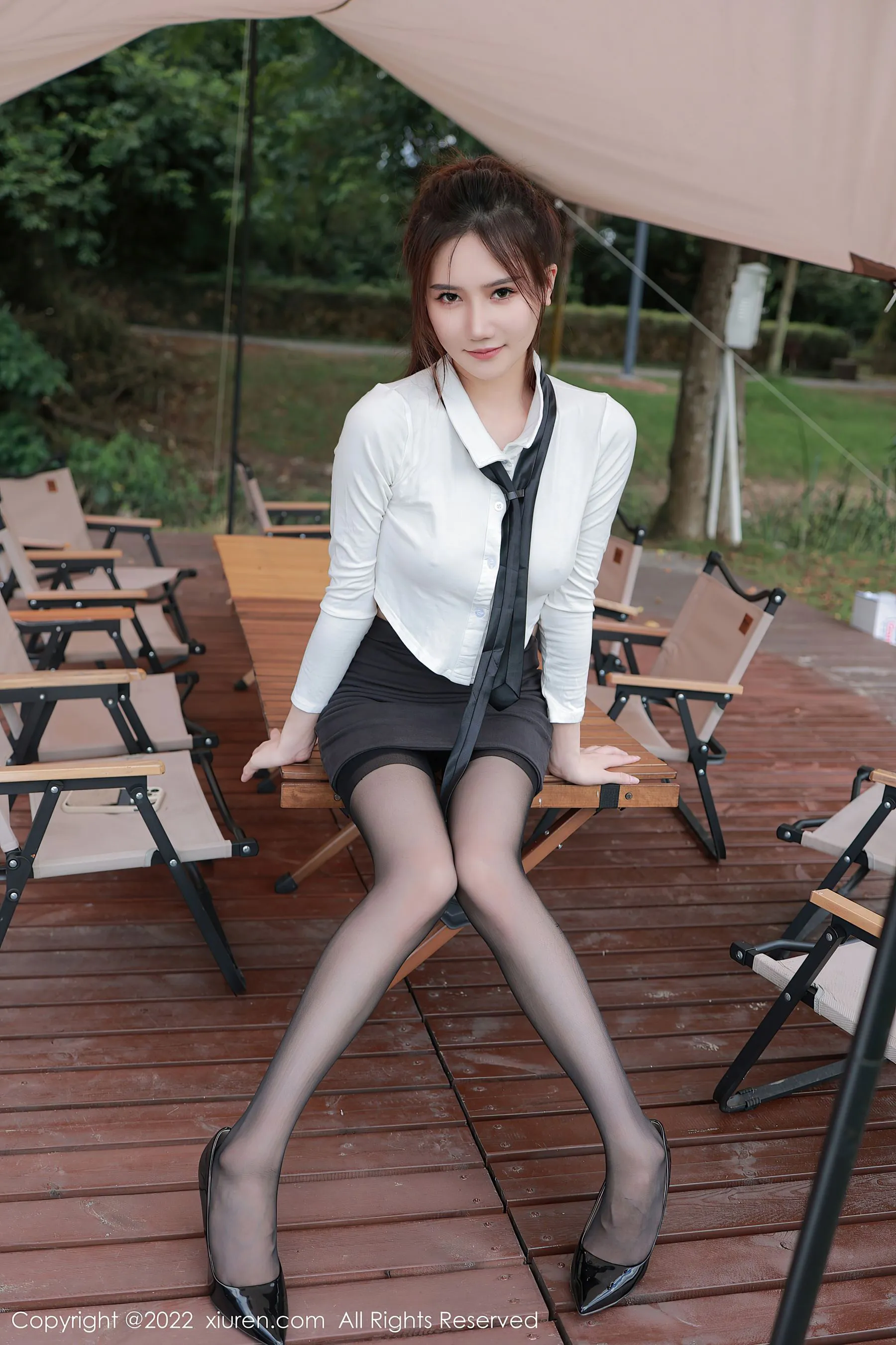 俏皮時刻模特自然光寫真 – 雨季甜美風採再現典藏 - 13