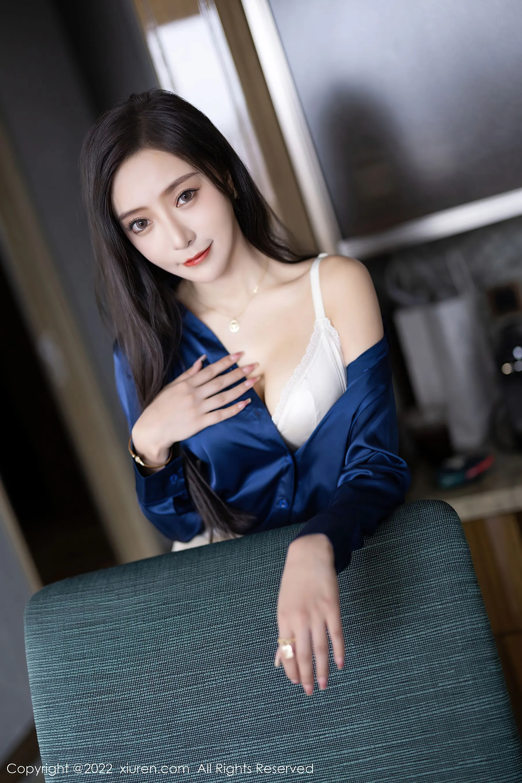 冬季限定護士知性寫真集 – 自然光俏皮瞬間捕捉珍藏 - 61