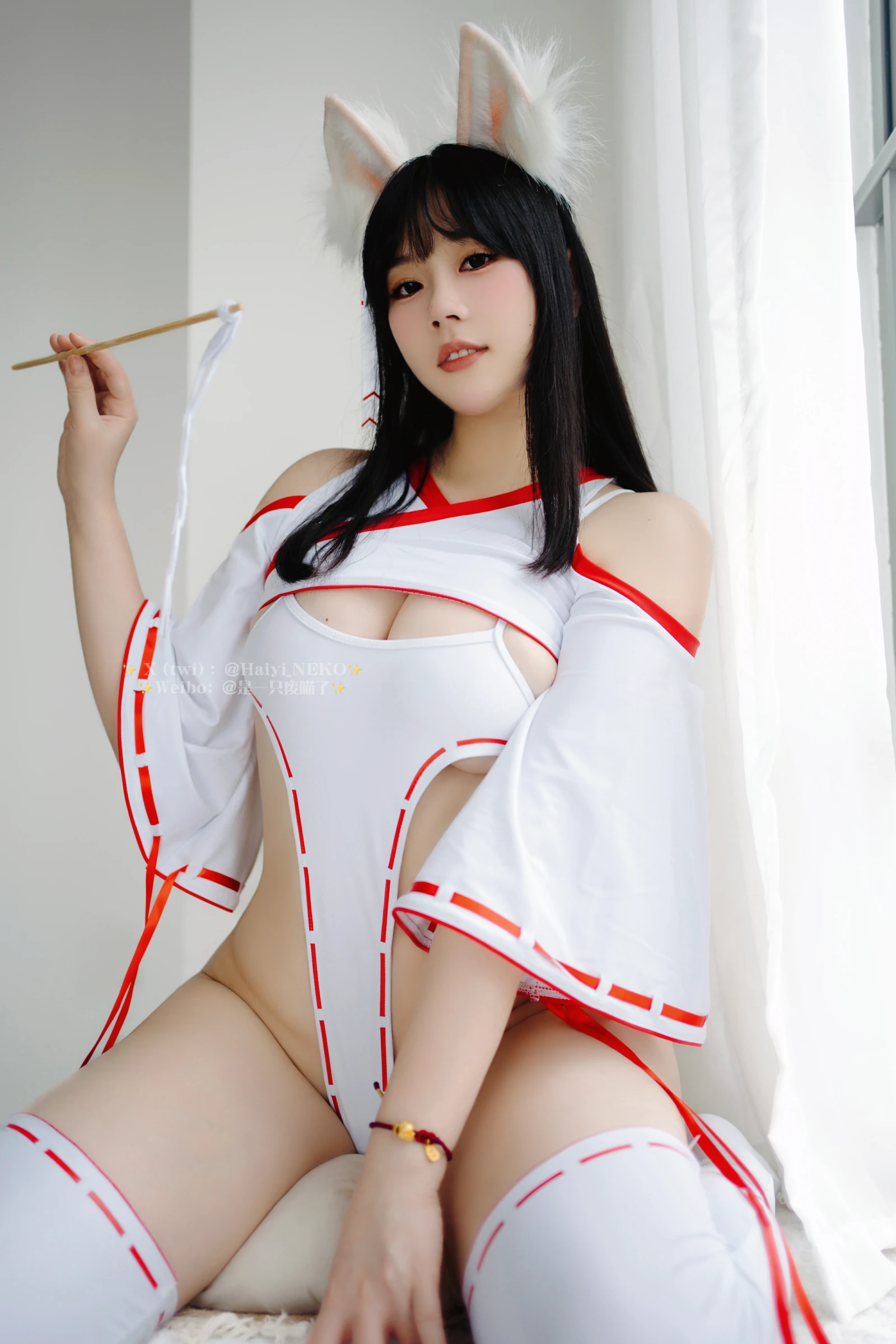 空姐性感戶外寫真 – 夏季優雅風格展現獨家 - 2