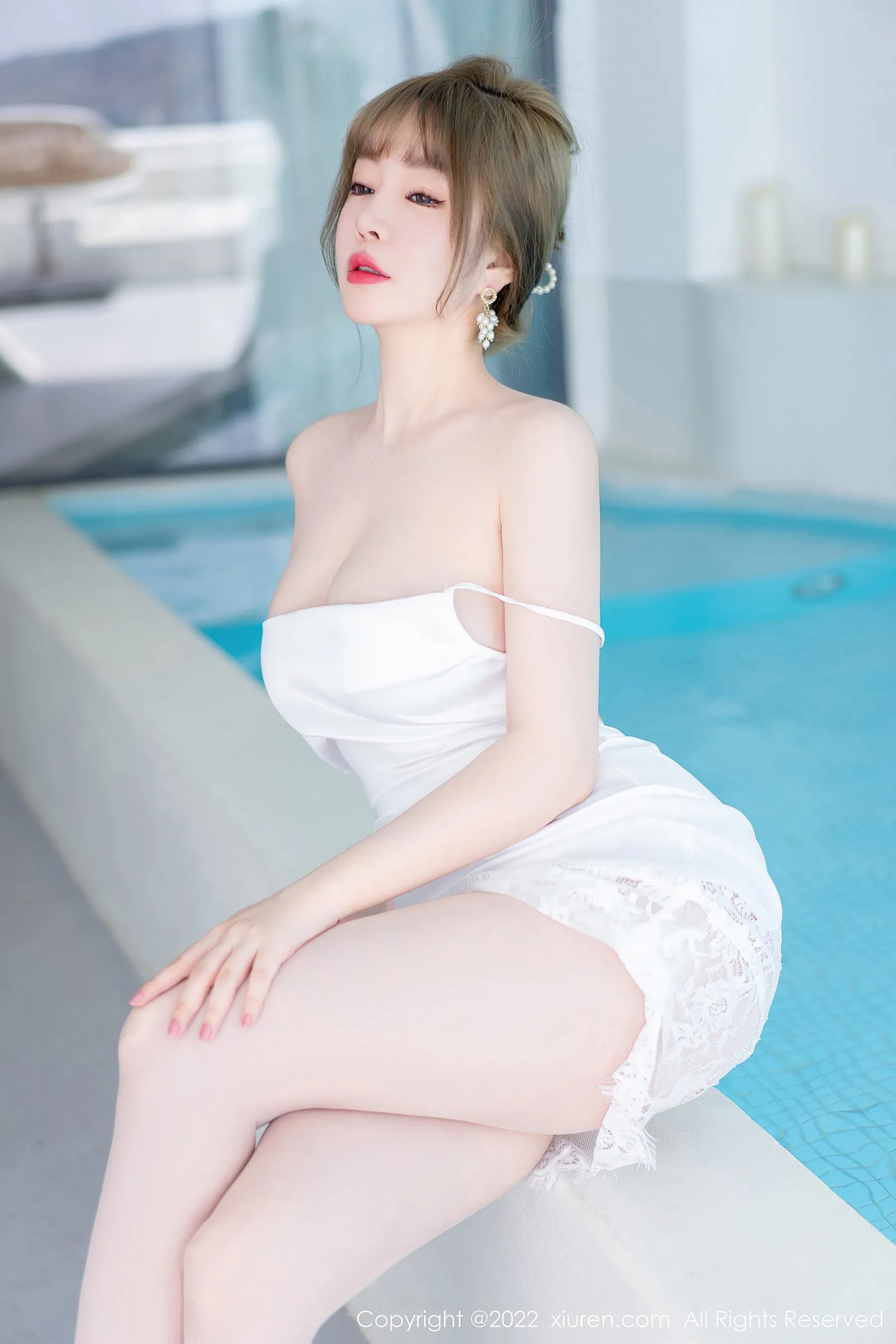 主播高貴自然光寫真 – 秋季自信風格展現典藏 - 6